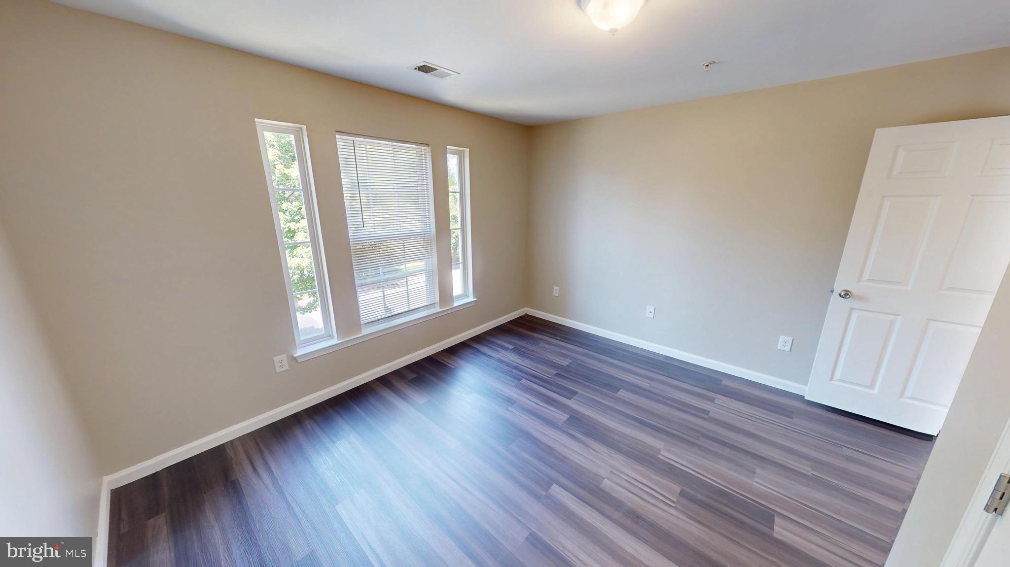 HAMPTON SUB-PLAT 1> - Residential