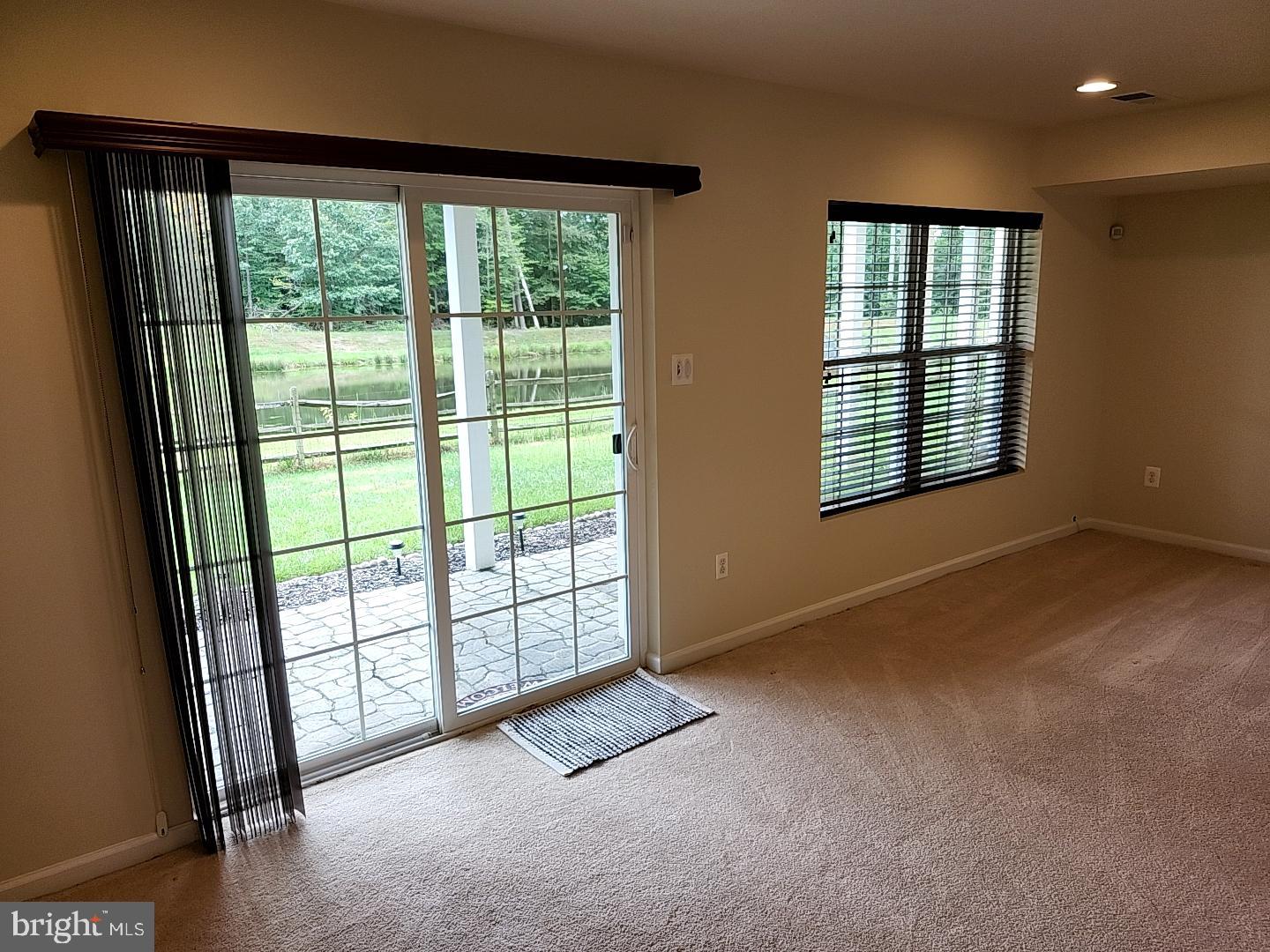 CHELSEA MANOR - Residential Lease