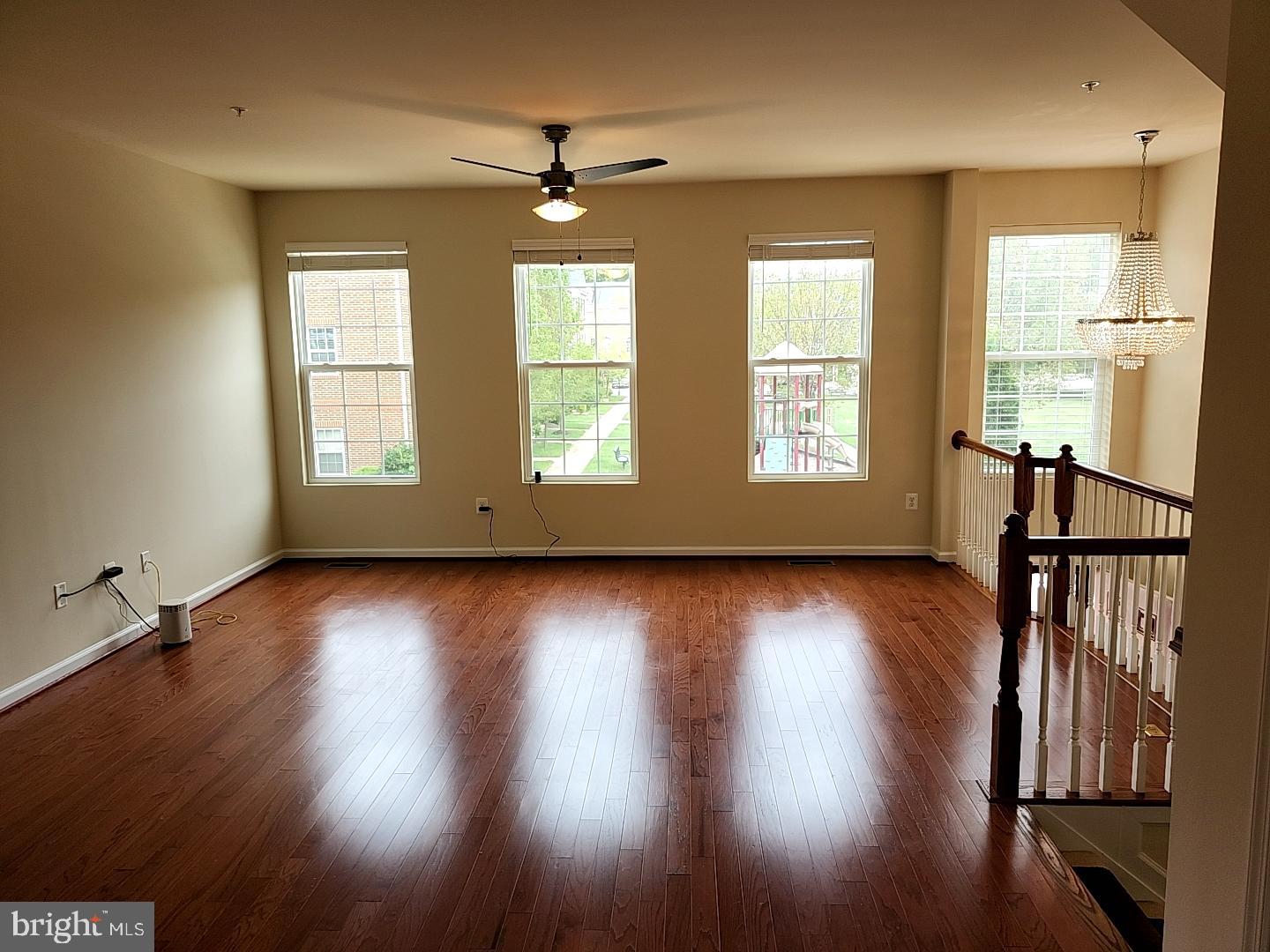 CHELSEA MANOR - Residential Lease