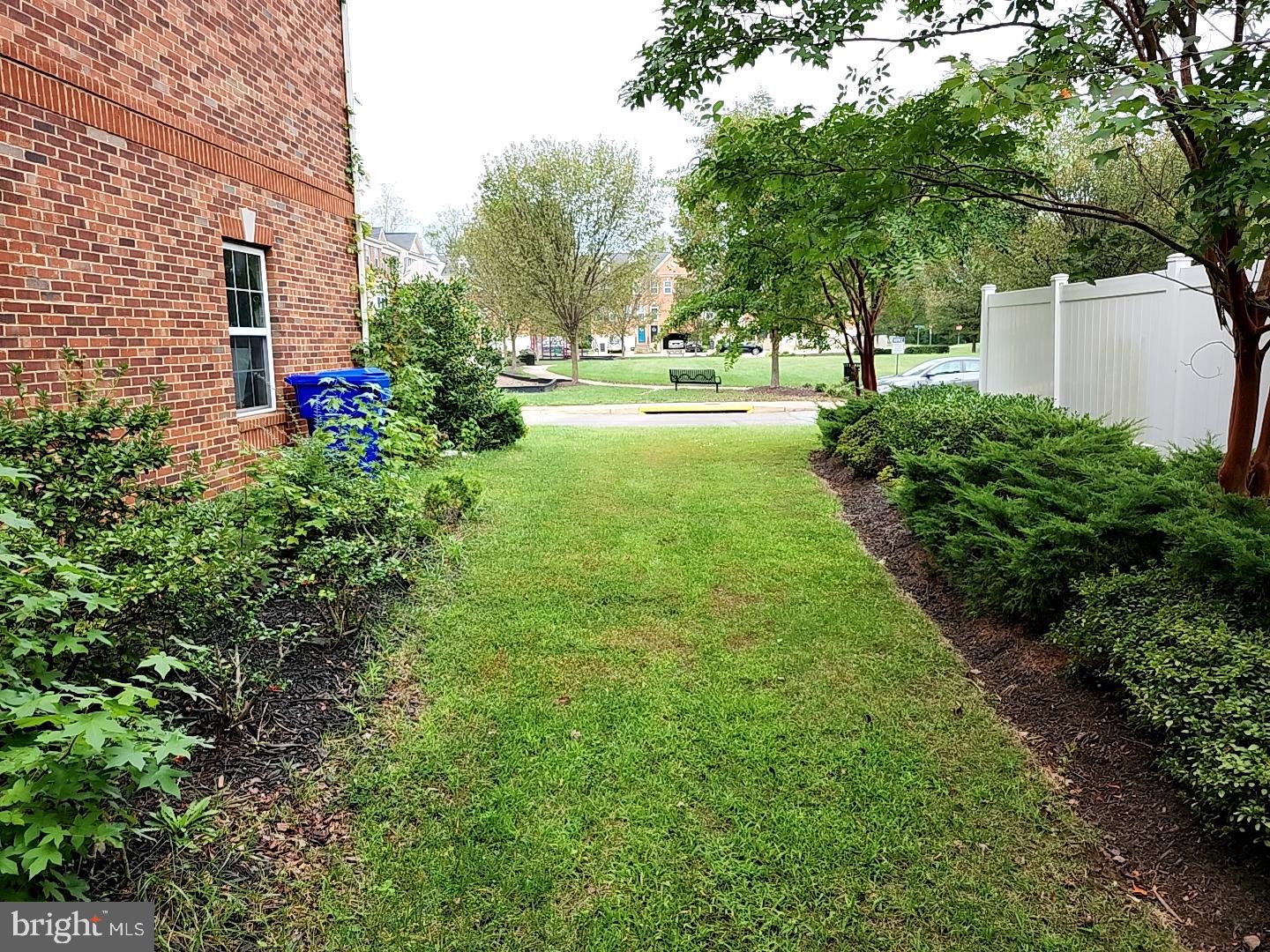 CHELSEA MANOR - Residential Lease