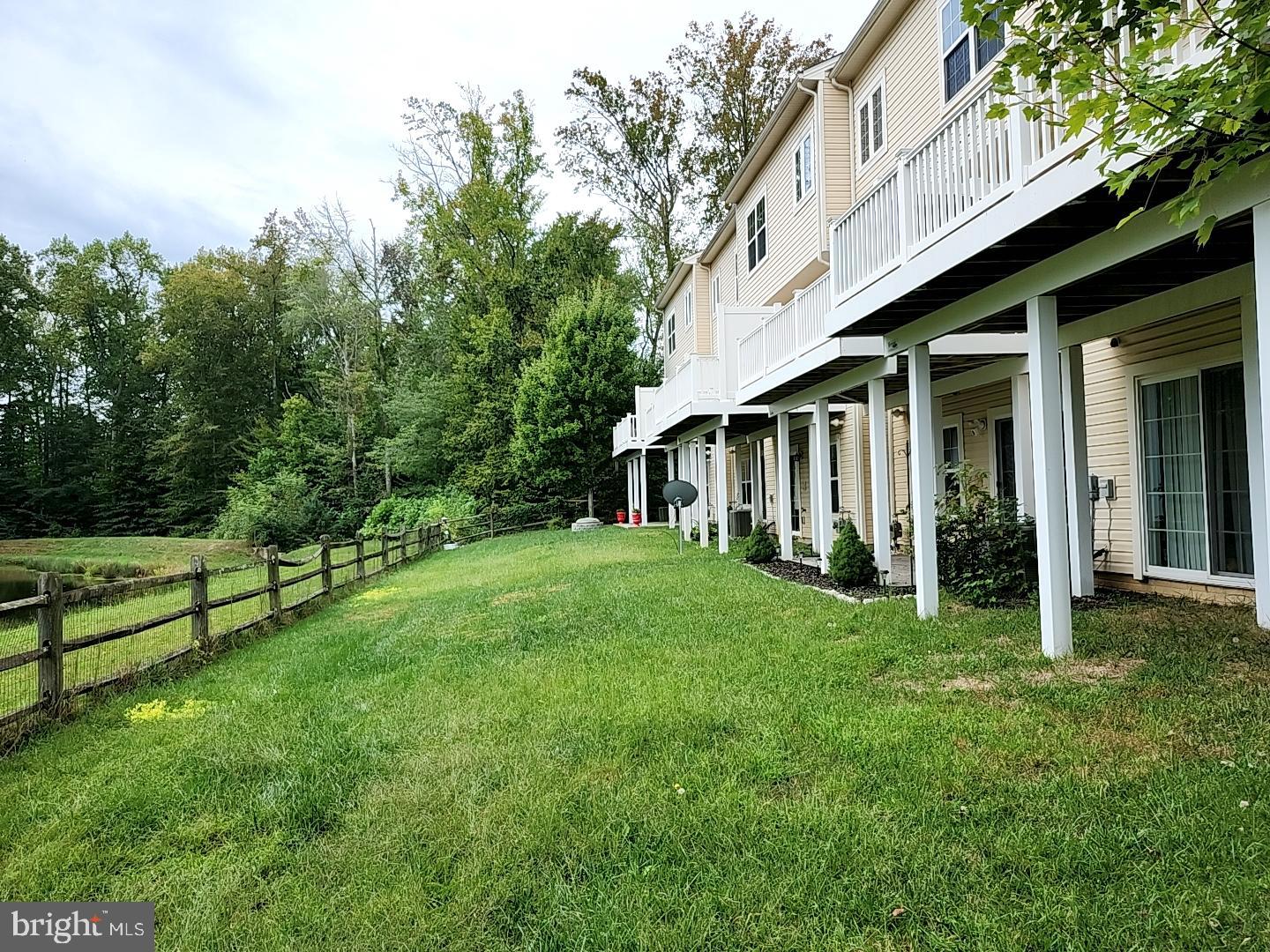 CHELSEA MANOR - Residential Lease