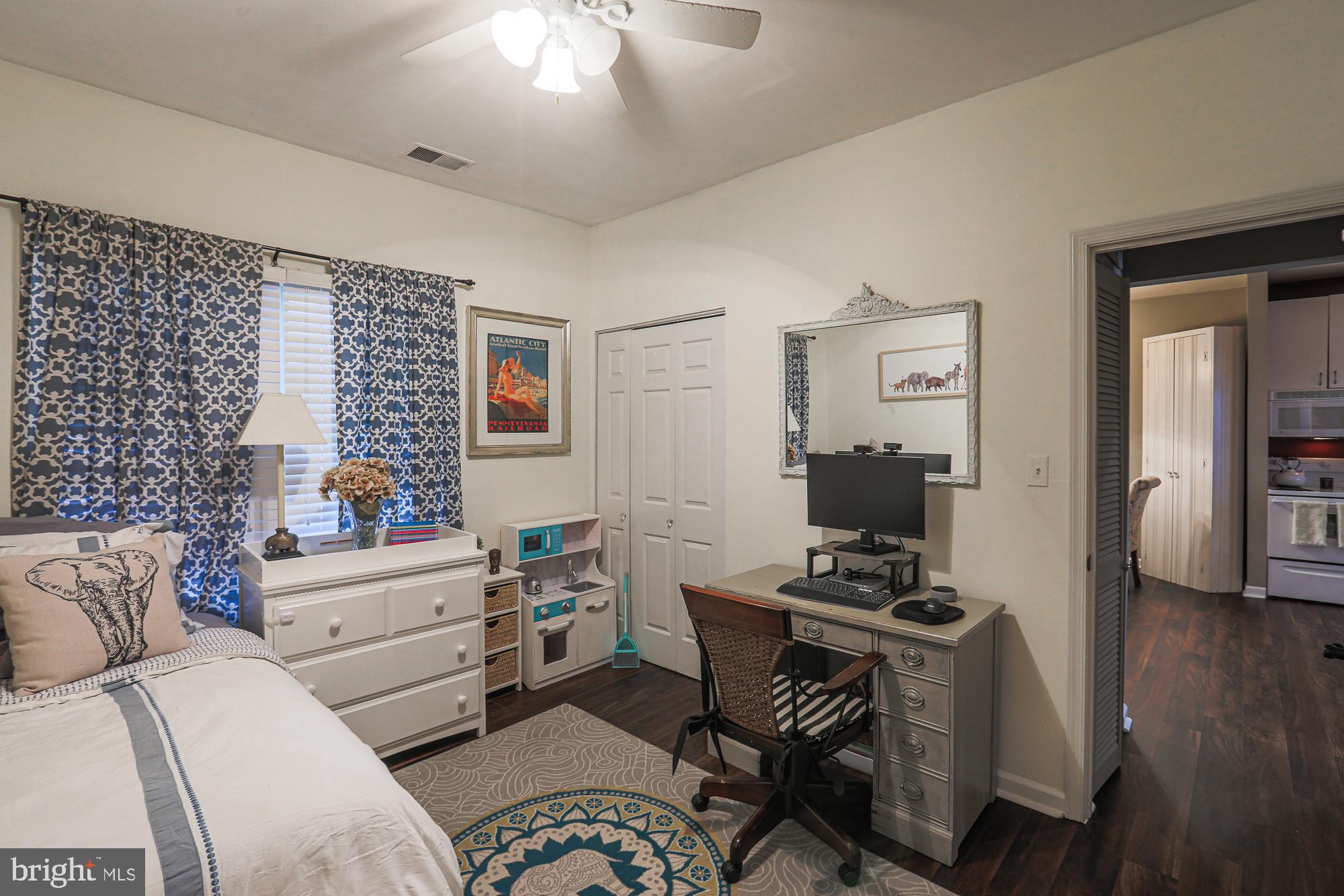 ROLAND PARK - Residential