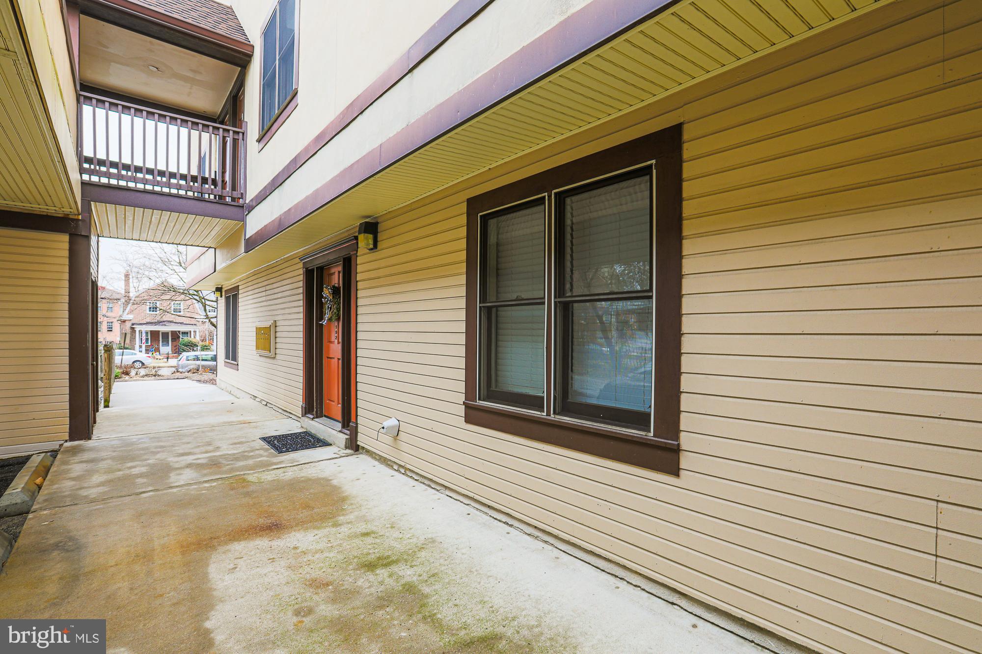 ROLAND PARK - Residential