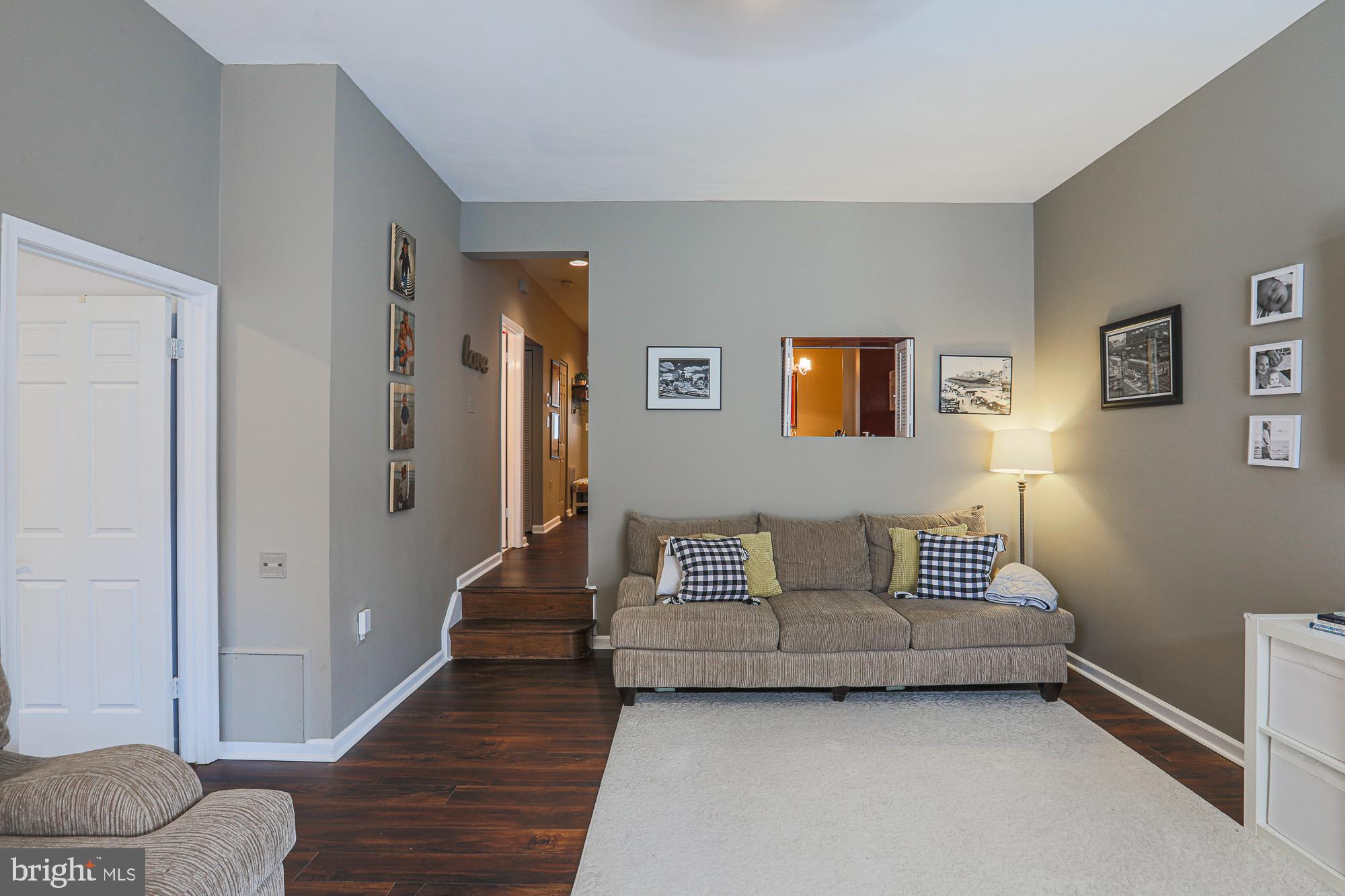 ROLAND PARK - Residential