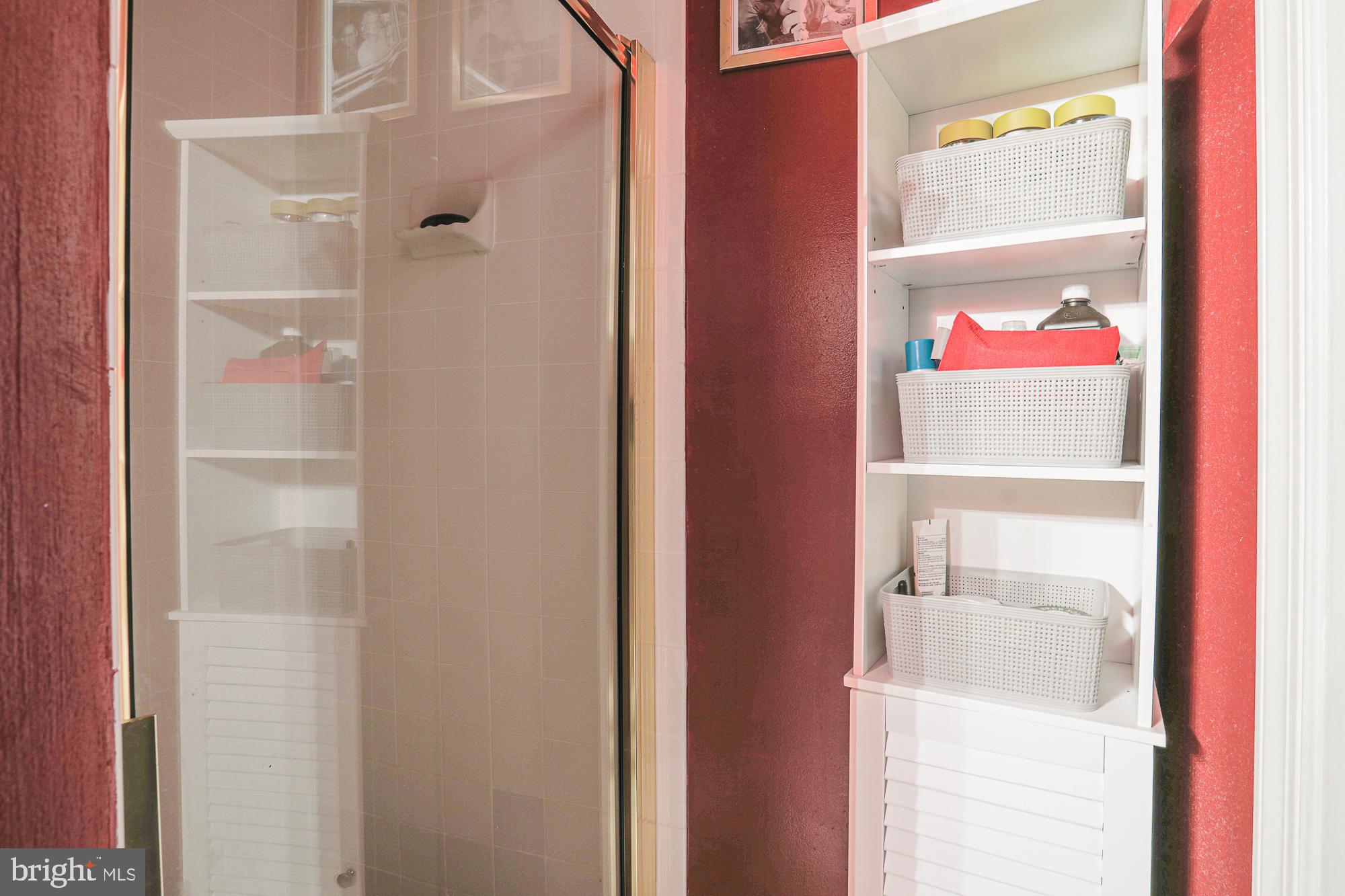 ROLAND PARK - Residential