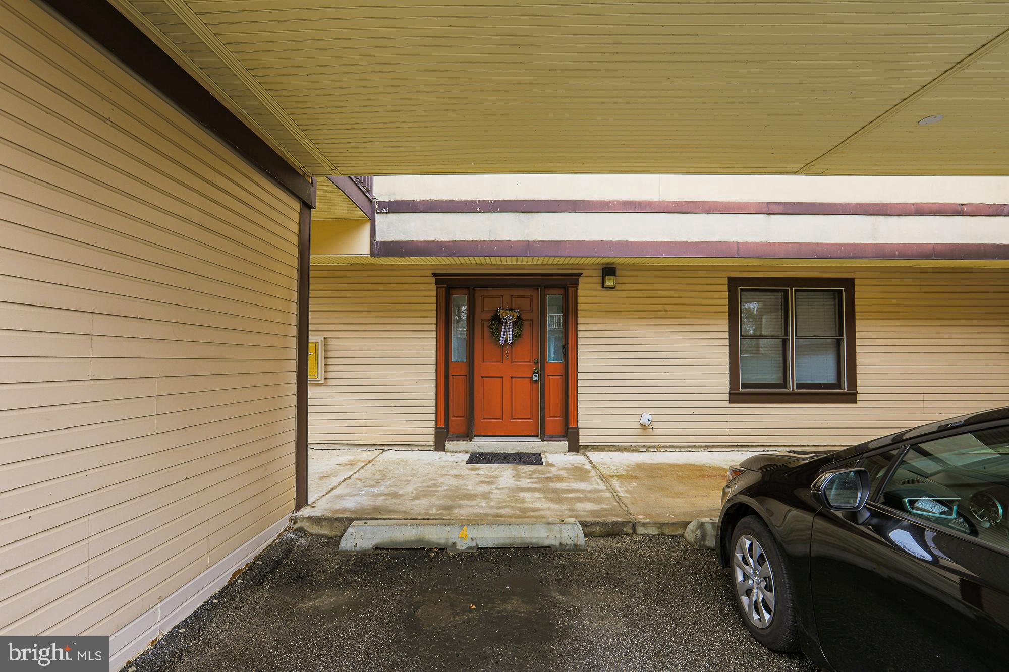 ROLAND PARK - Residential