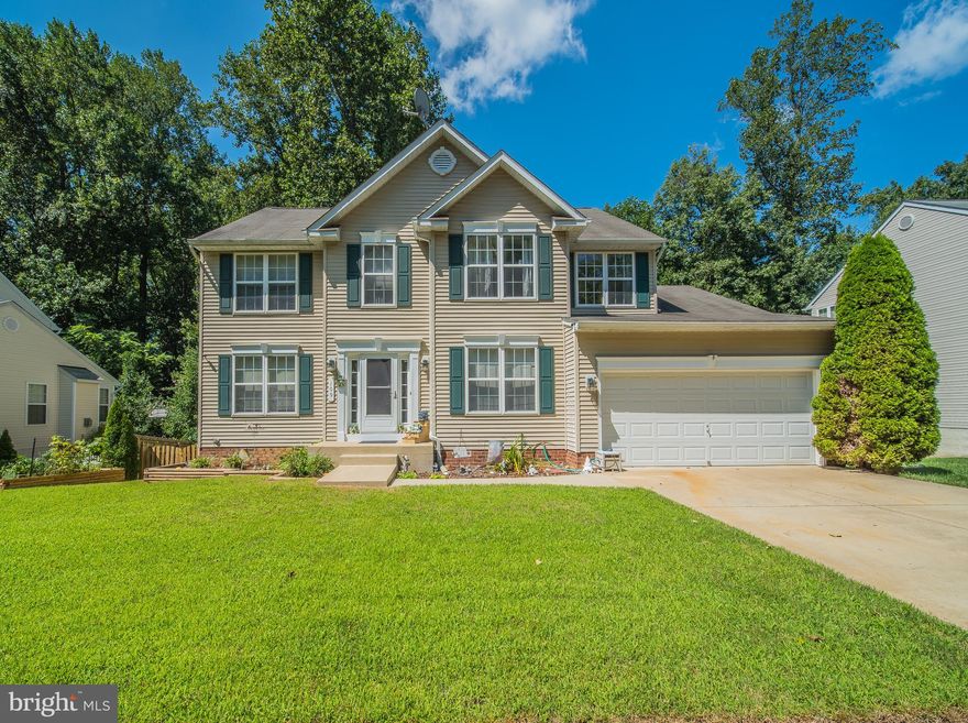 Beautiful 4 bed 2 and a half bath Colonial in La Plata, convenient to local shopping. 2 story open foyer opens up to an office and living room.Spacious kitchen w/ laundry room, and stainless steel appliances. Master bedroom with sitting room, walk In closet, and master bathroom suite complete w/ soaking tub.  Hardwood floors throughout. All season room with walk out deck & stairs to a fenced yard.