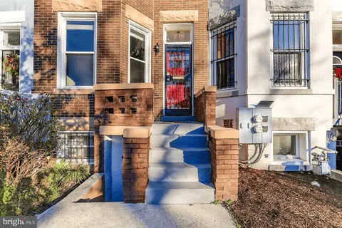 MLS: DCDC2187352