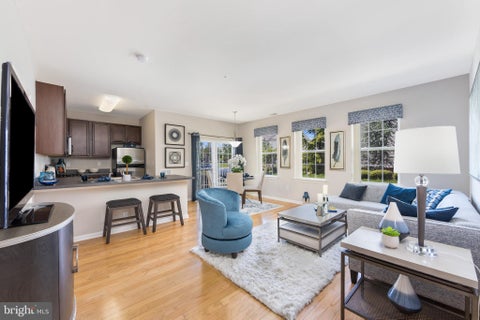 Condo For Rent - 198 Camelot Court #EXETER FLOOR PLAN<br/> CINNAMINSON, NJ 08077
