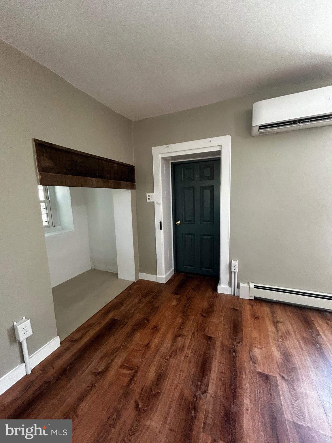 1239 SALFORD STREET 2