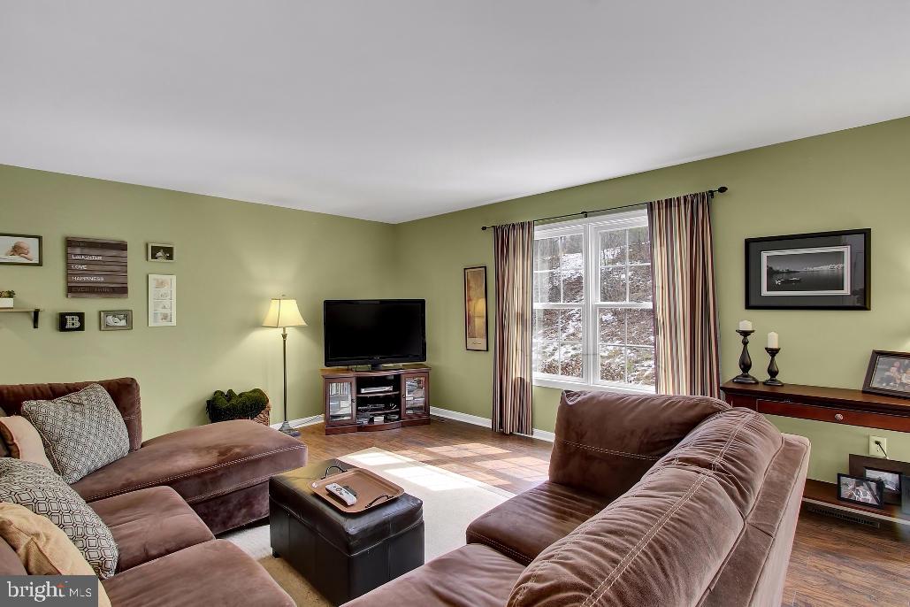 THE WOODS - Residential