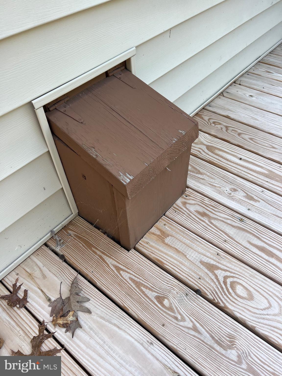 LITTLE MOUNTAIN ESTATES - Residential