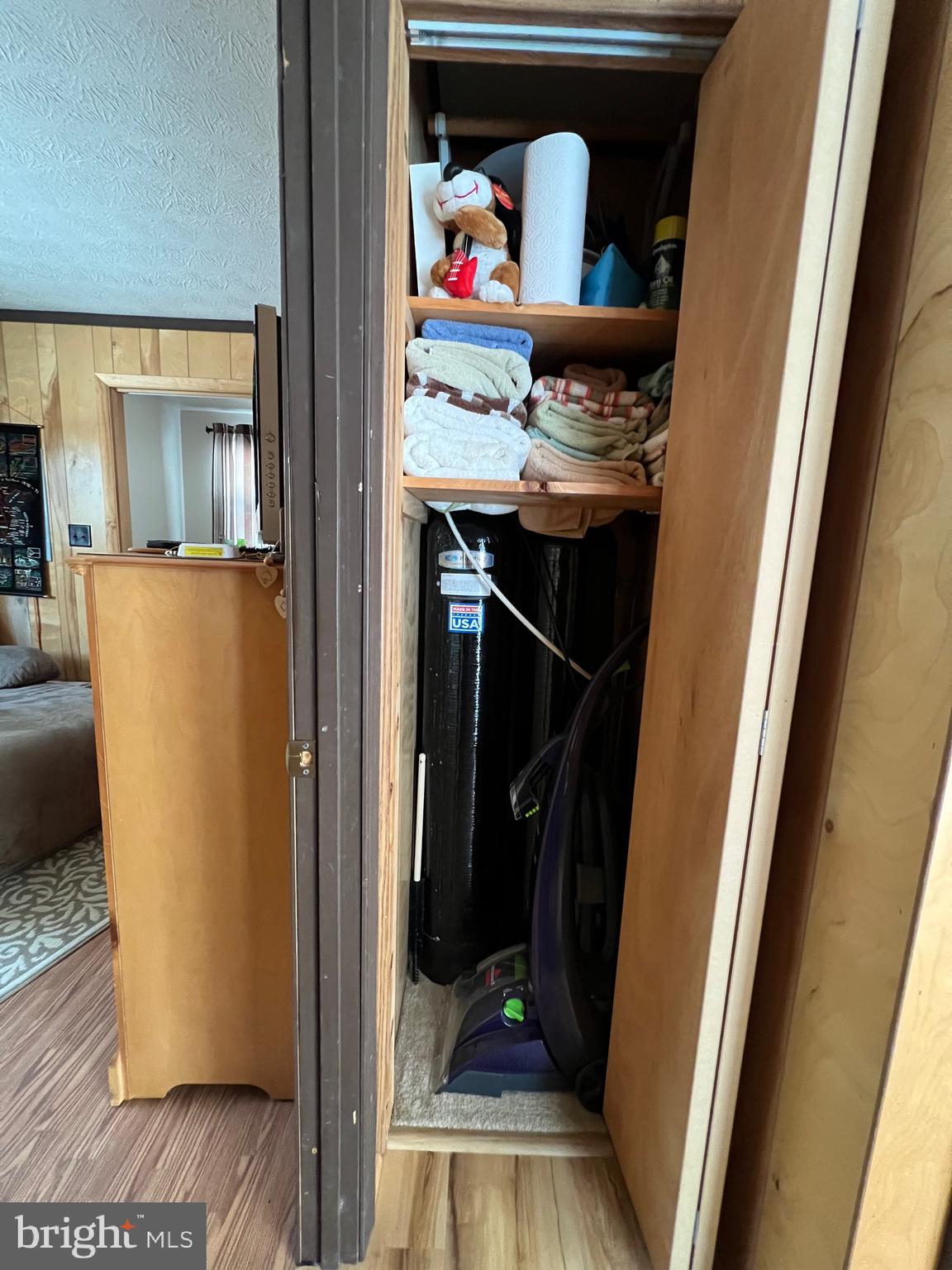 LITTLE MOUNTAIN ESTATES - Residential