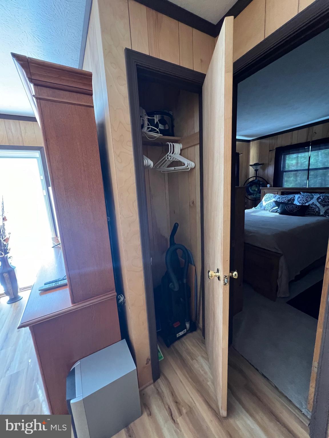 LITTLE MOUNTAIN ESTATES - Residential