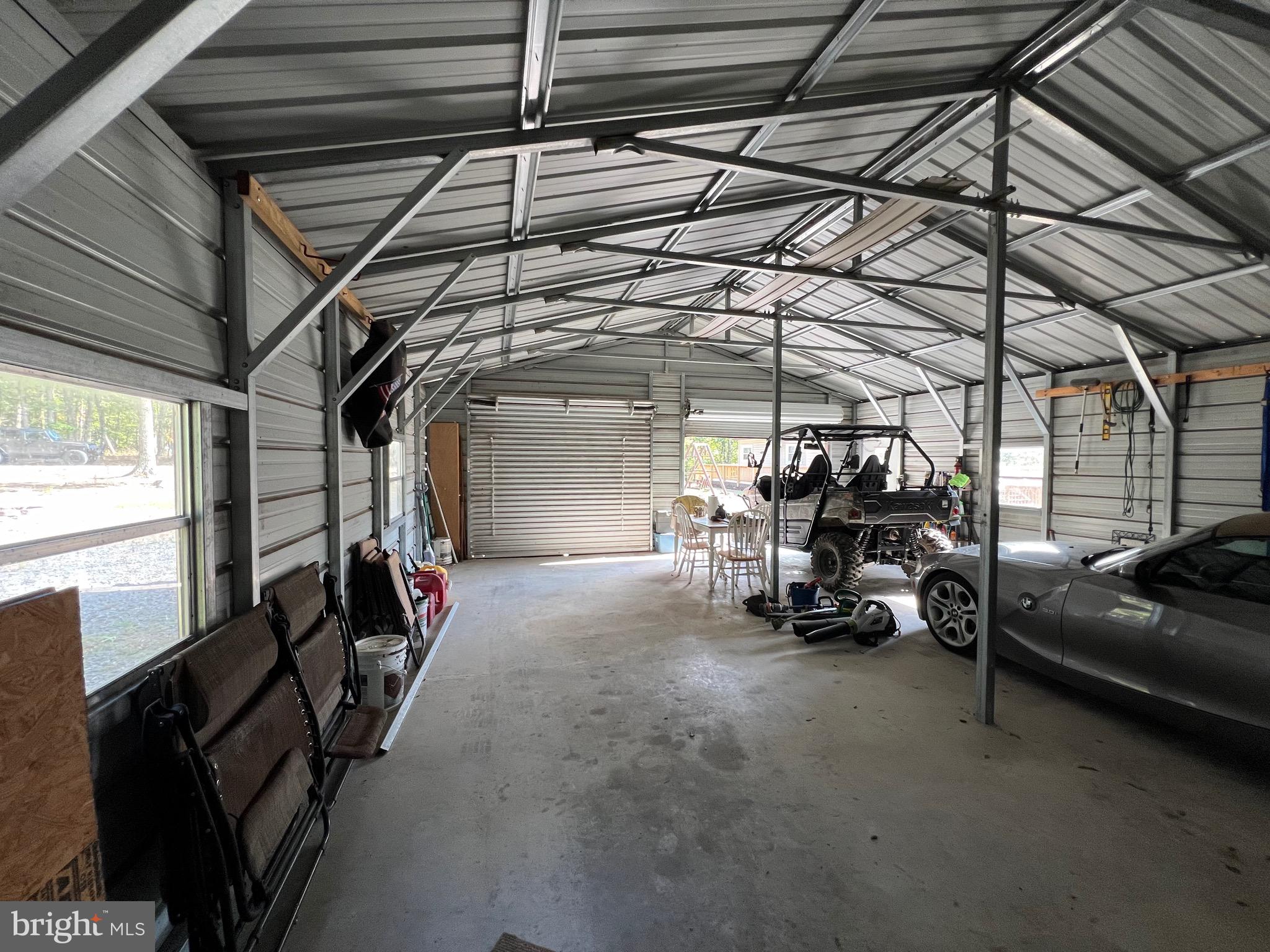 LITTLE MOUNTAIN ESTATES - Residential