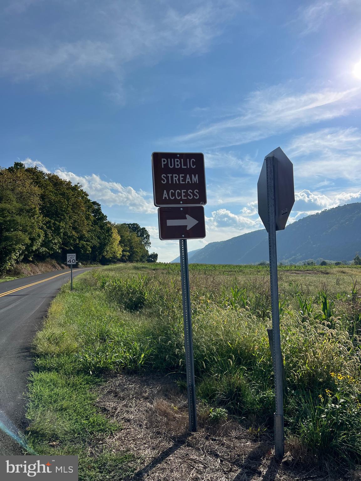 LITTLE MOUNTAIN ESTATES - Residential