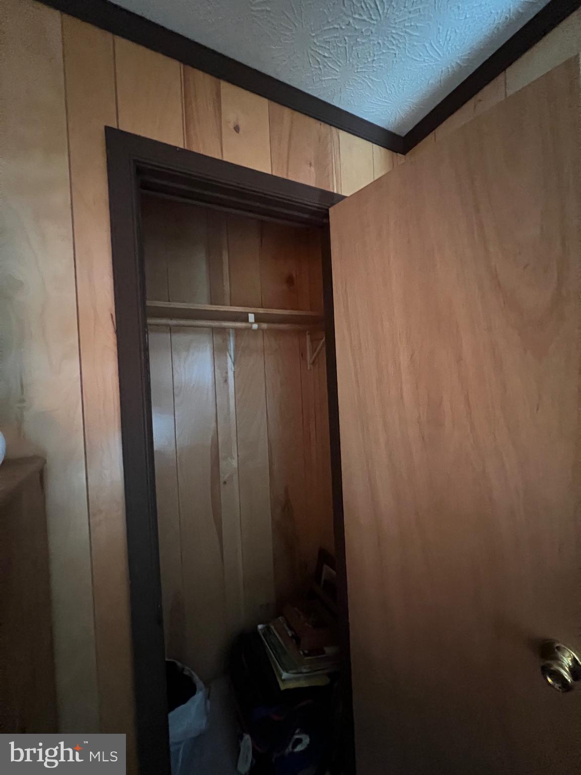 LITTLE MOUNTAIN ESTATES - Residential