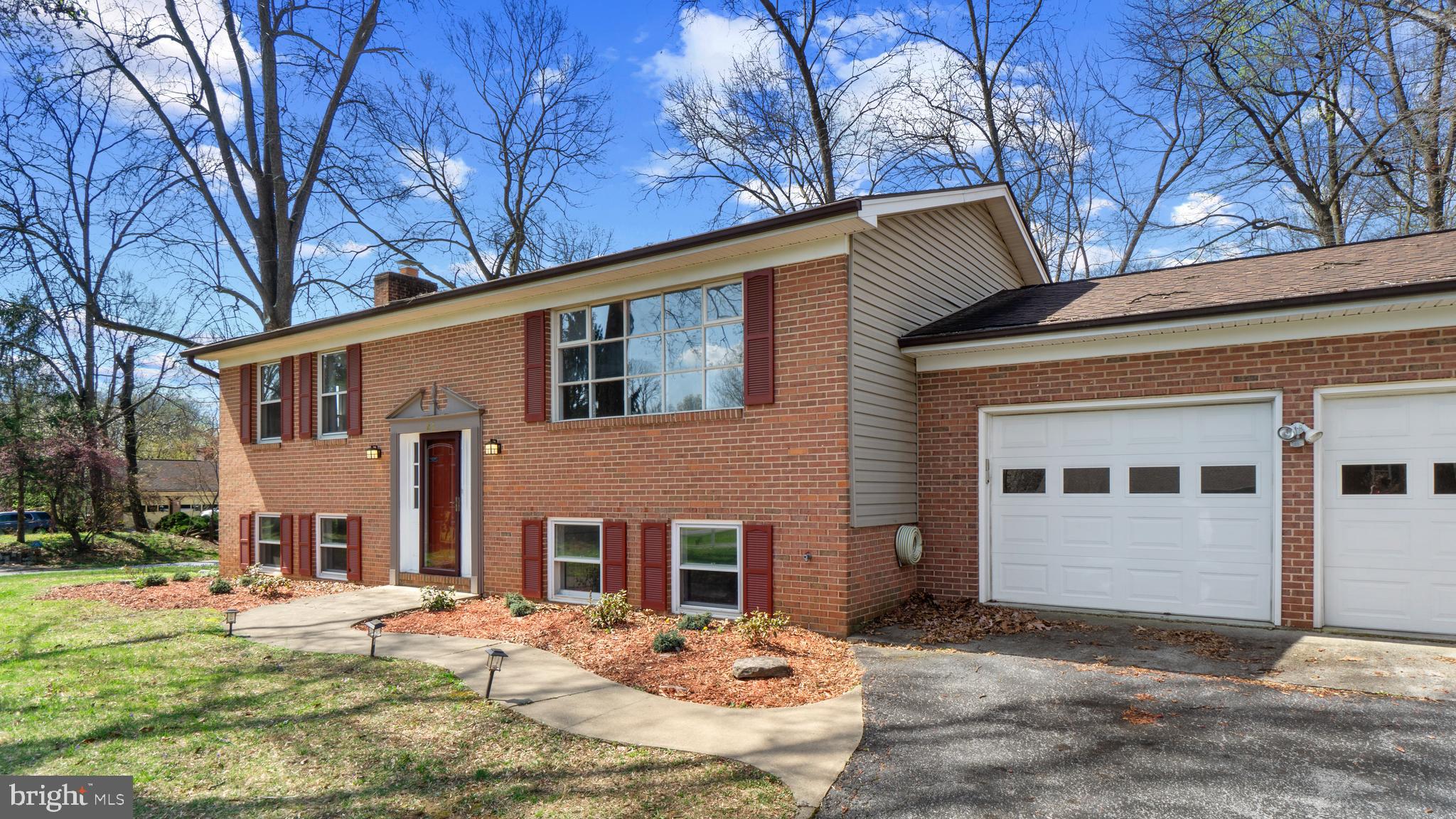 TUSCAWILLA HILLS - Residential