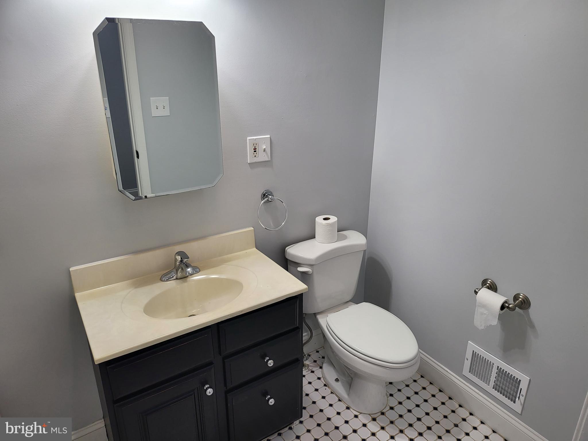 CANTON - Residential Lease