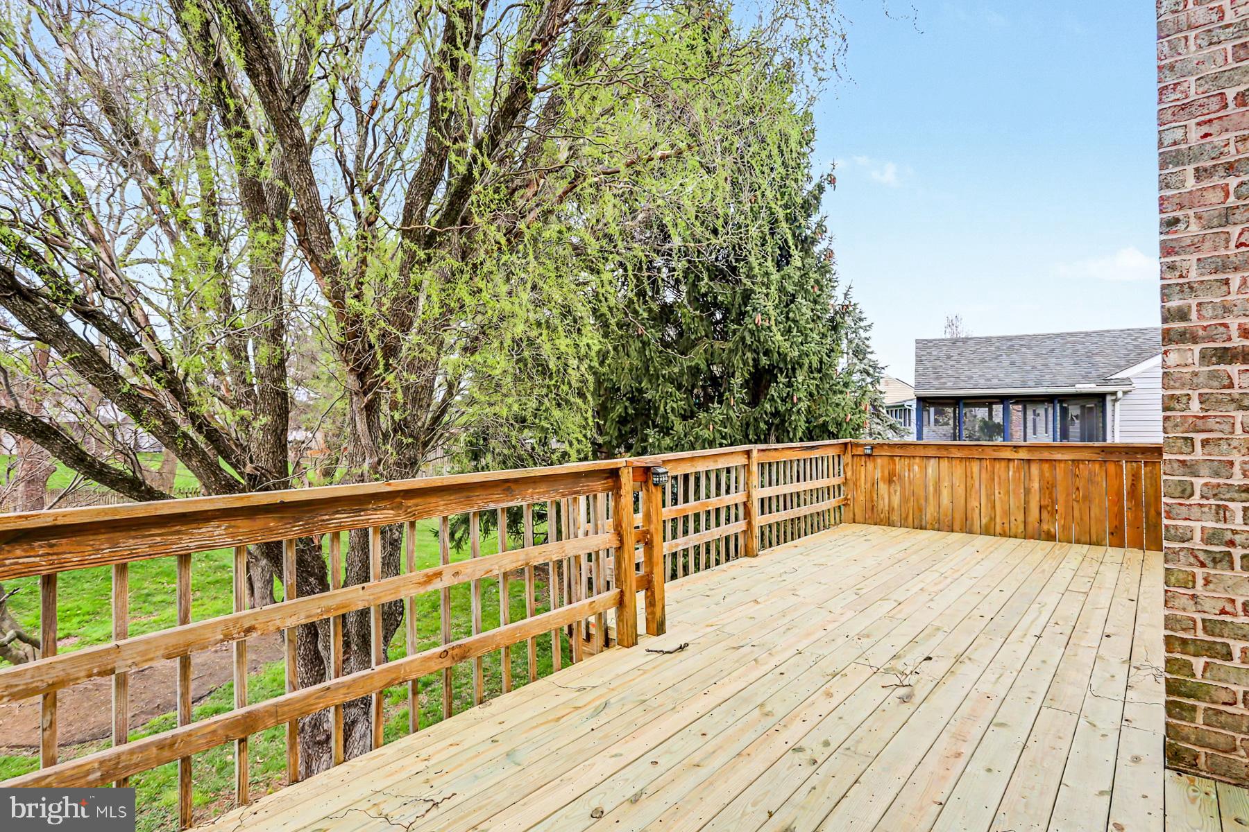 LINCOLN GARDENS - Residential