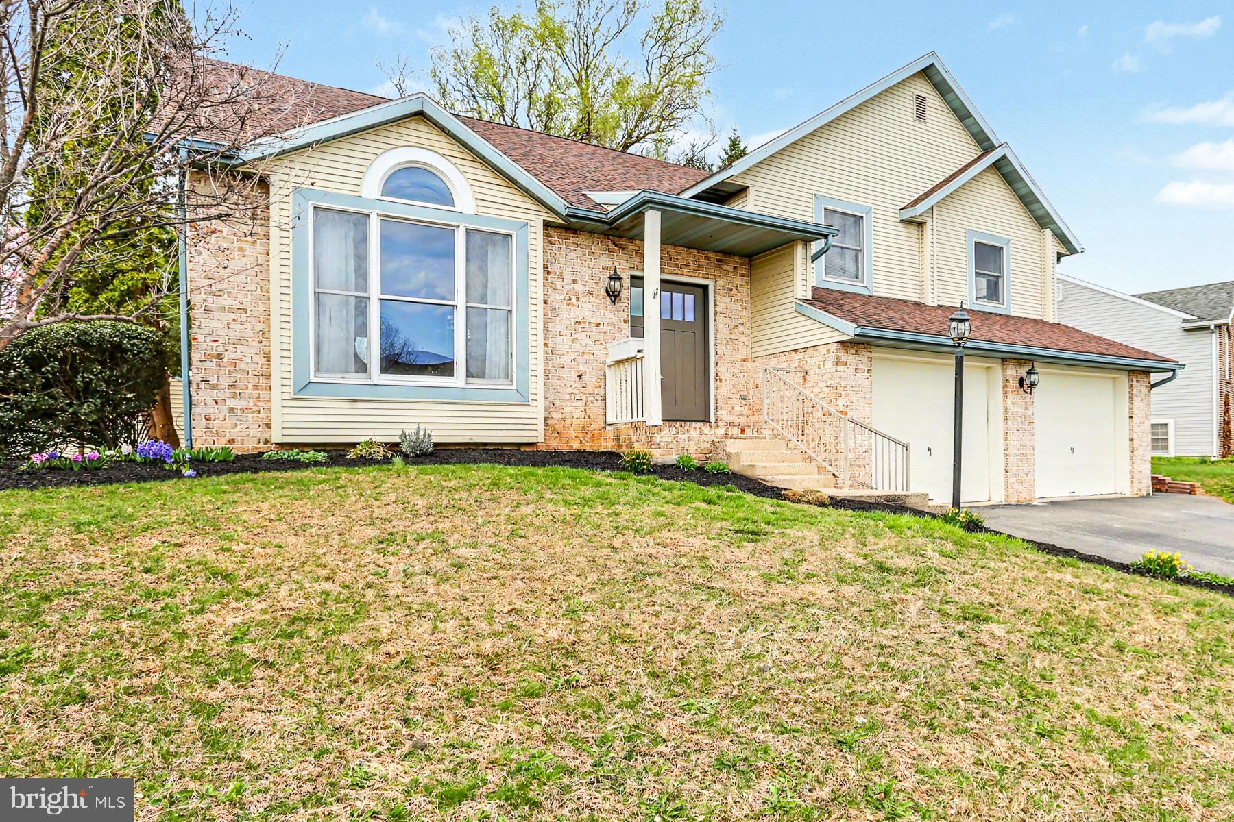 202 ROOSEVELT CIRCLE