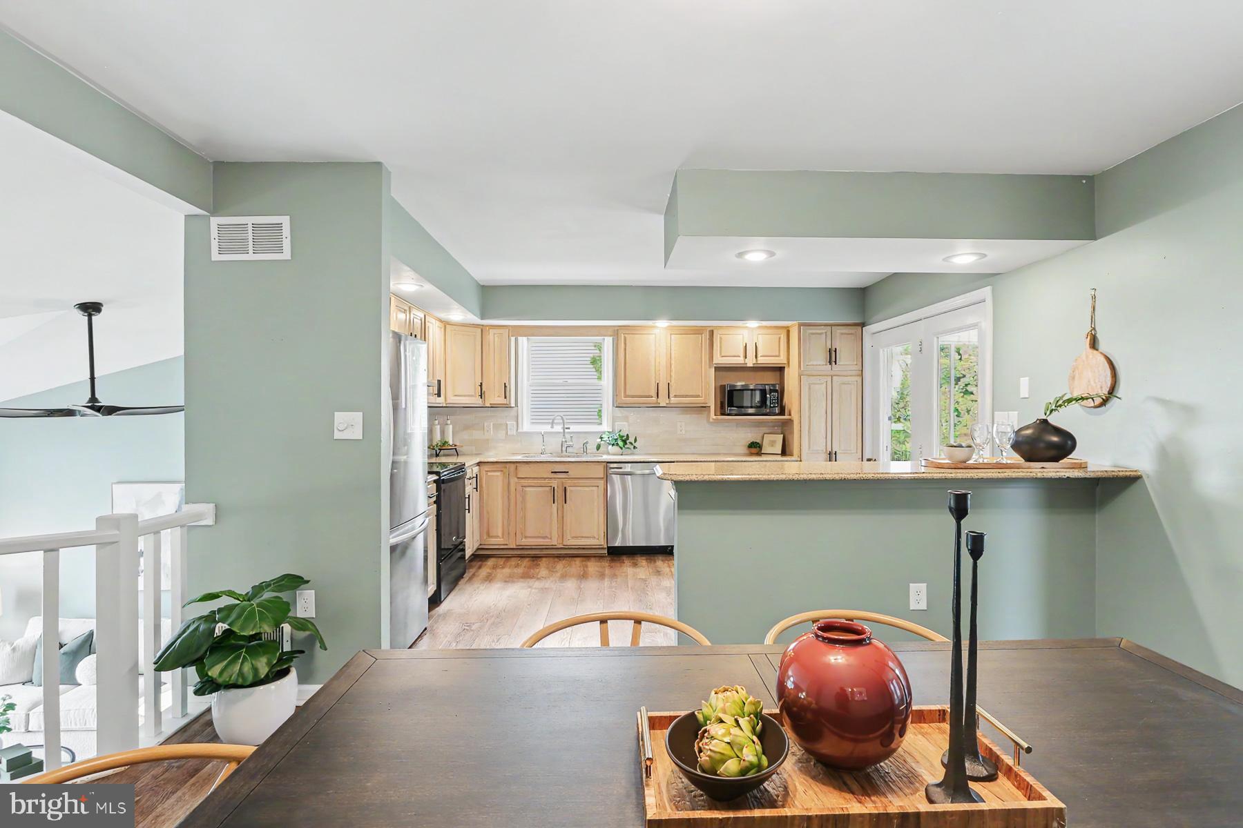 LINCOLN GARDENS - Residential