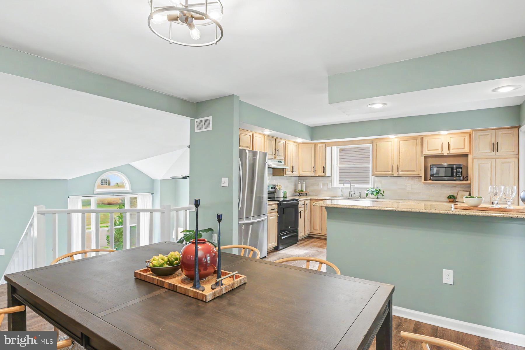 LINCOLN GARDENS - Residential