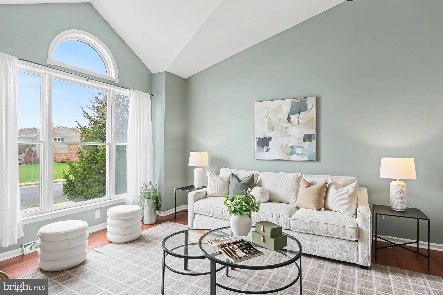 LINCOLN GARDENS - Residential