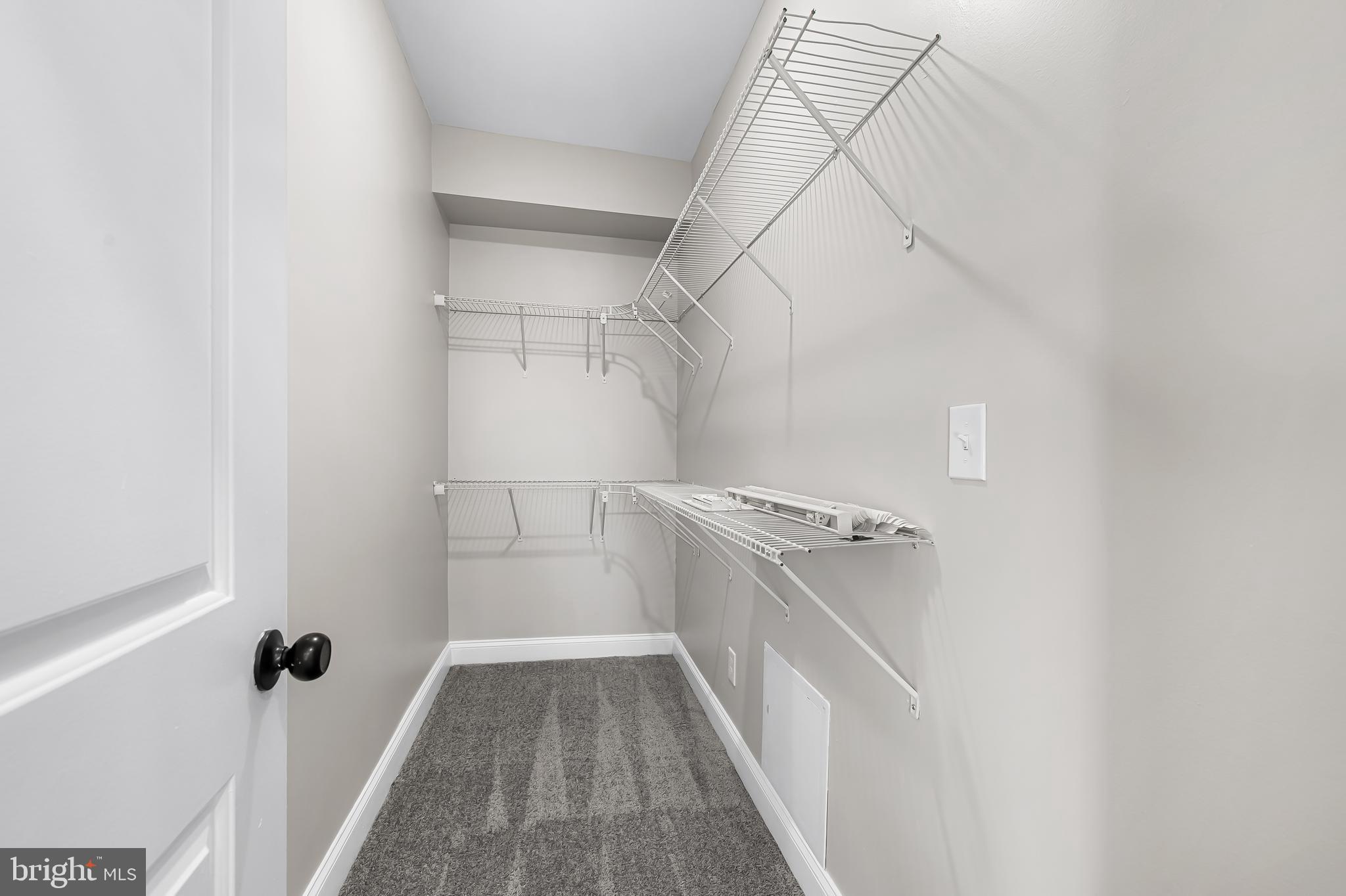 MOUNT WASHINGTON - Residential