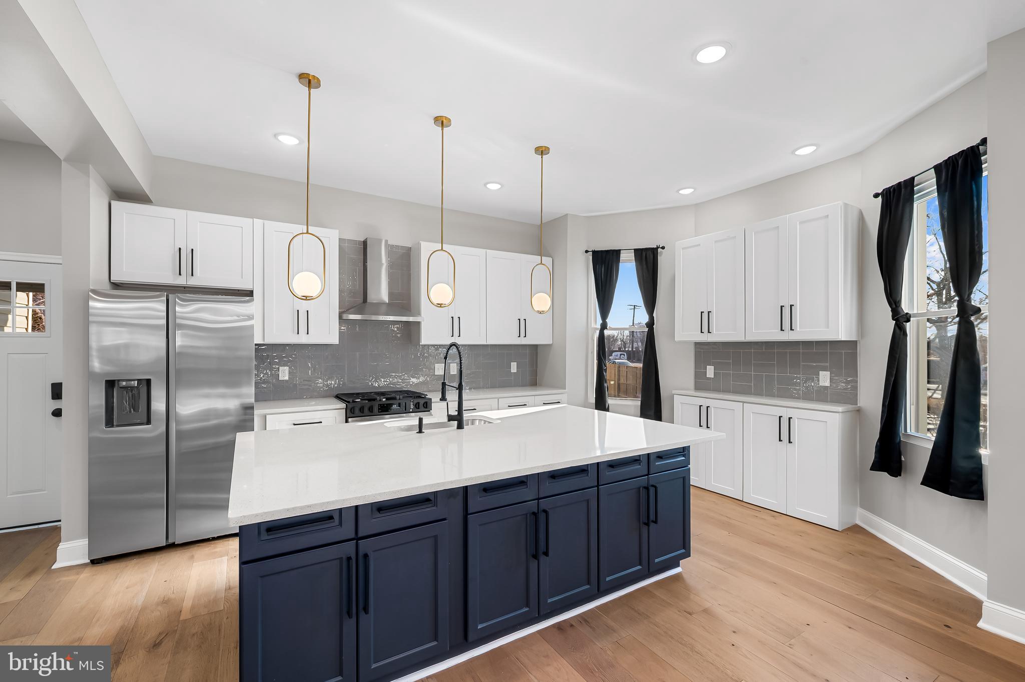 MOUNT WASHINGTON - Residential