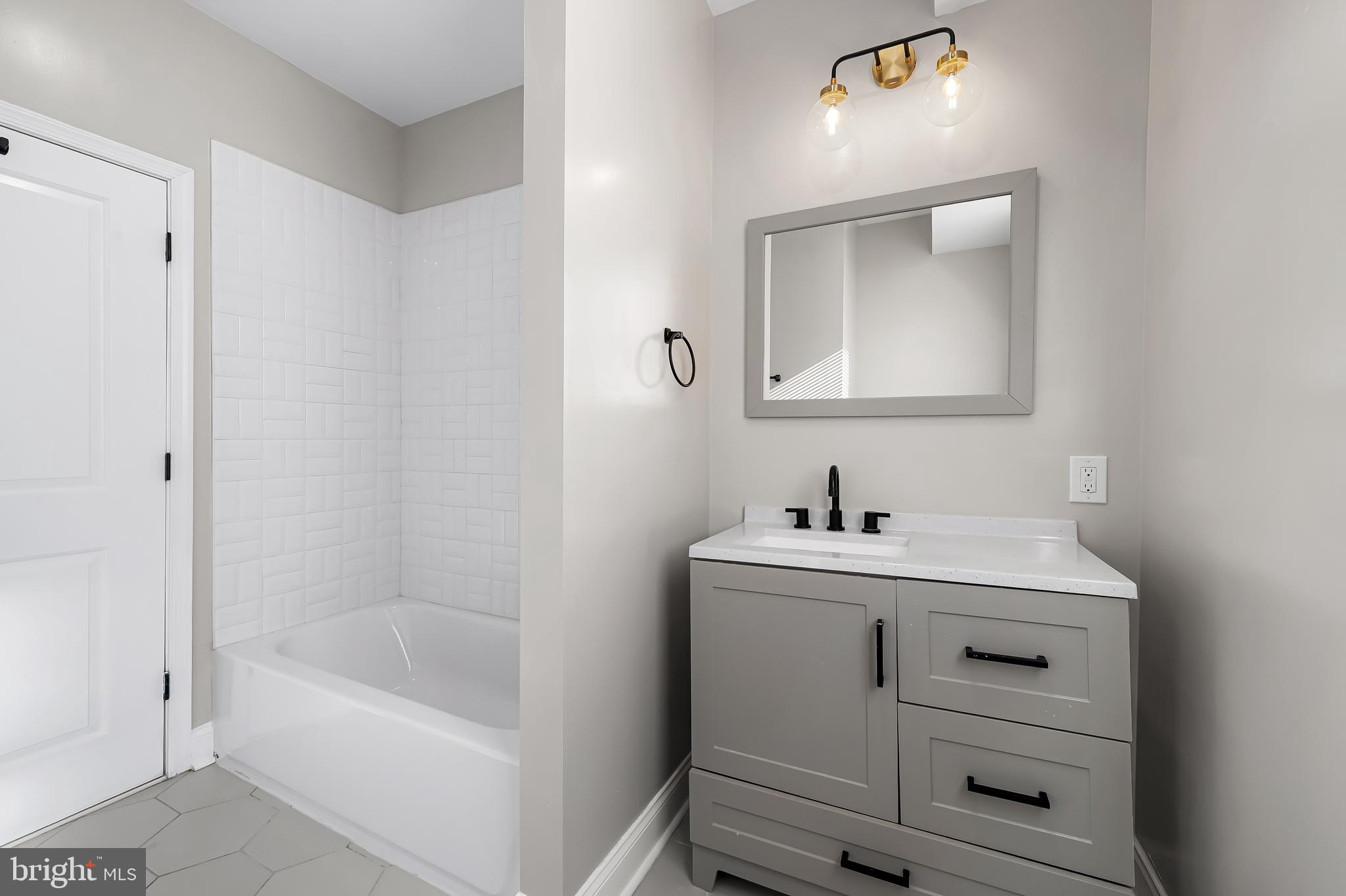 MOUNT WASHINGTON - Residential