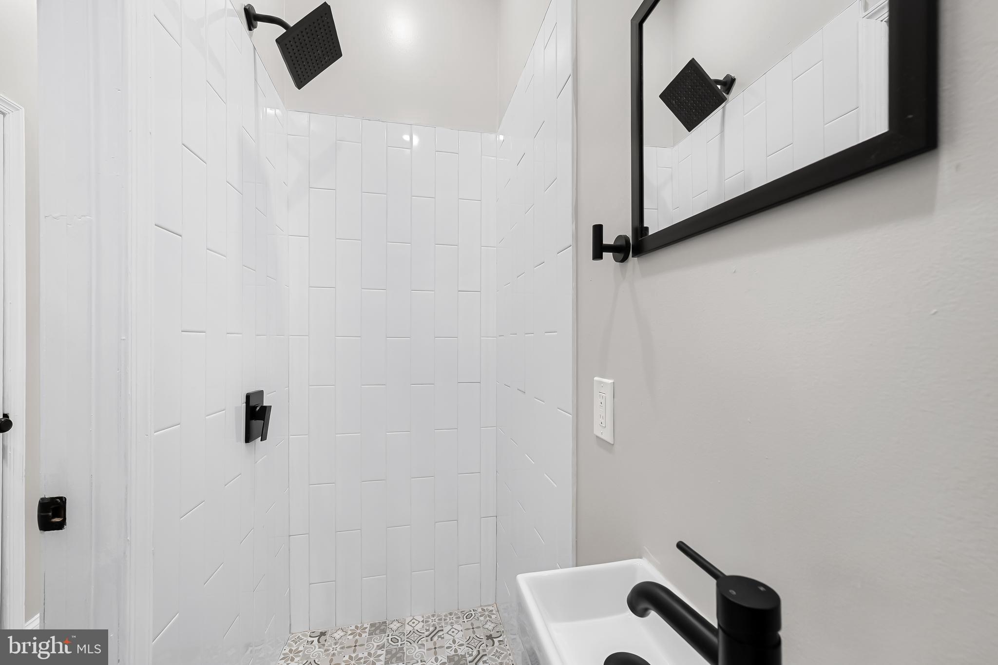 MOUNT WASHINGTON - Residential