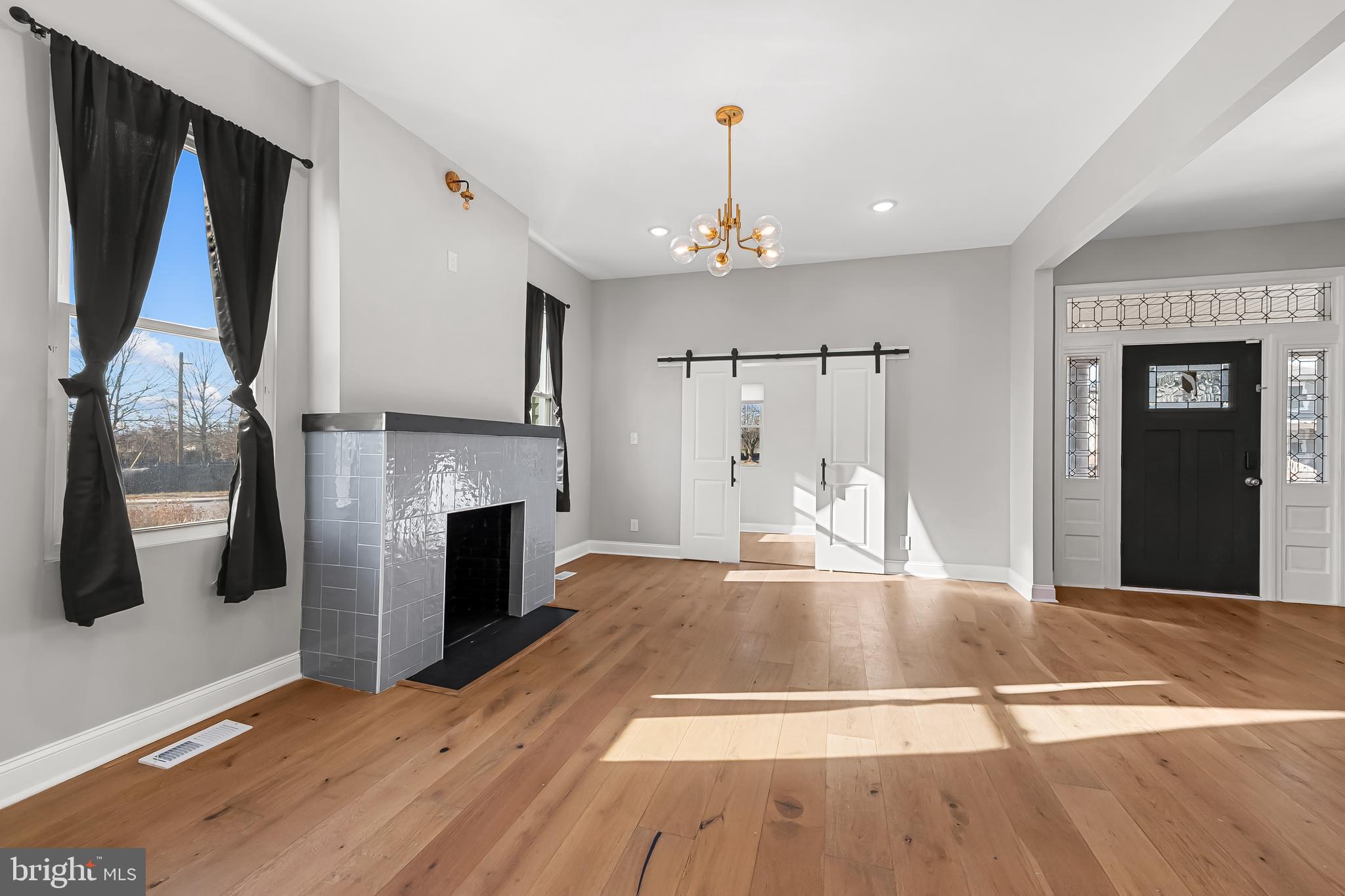 MOUNT WASHINGTON - Residential