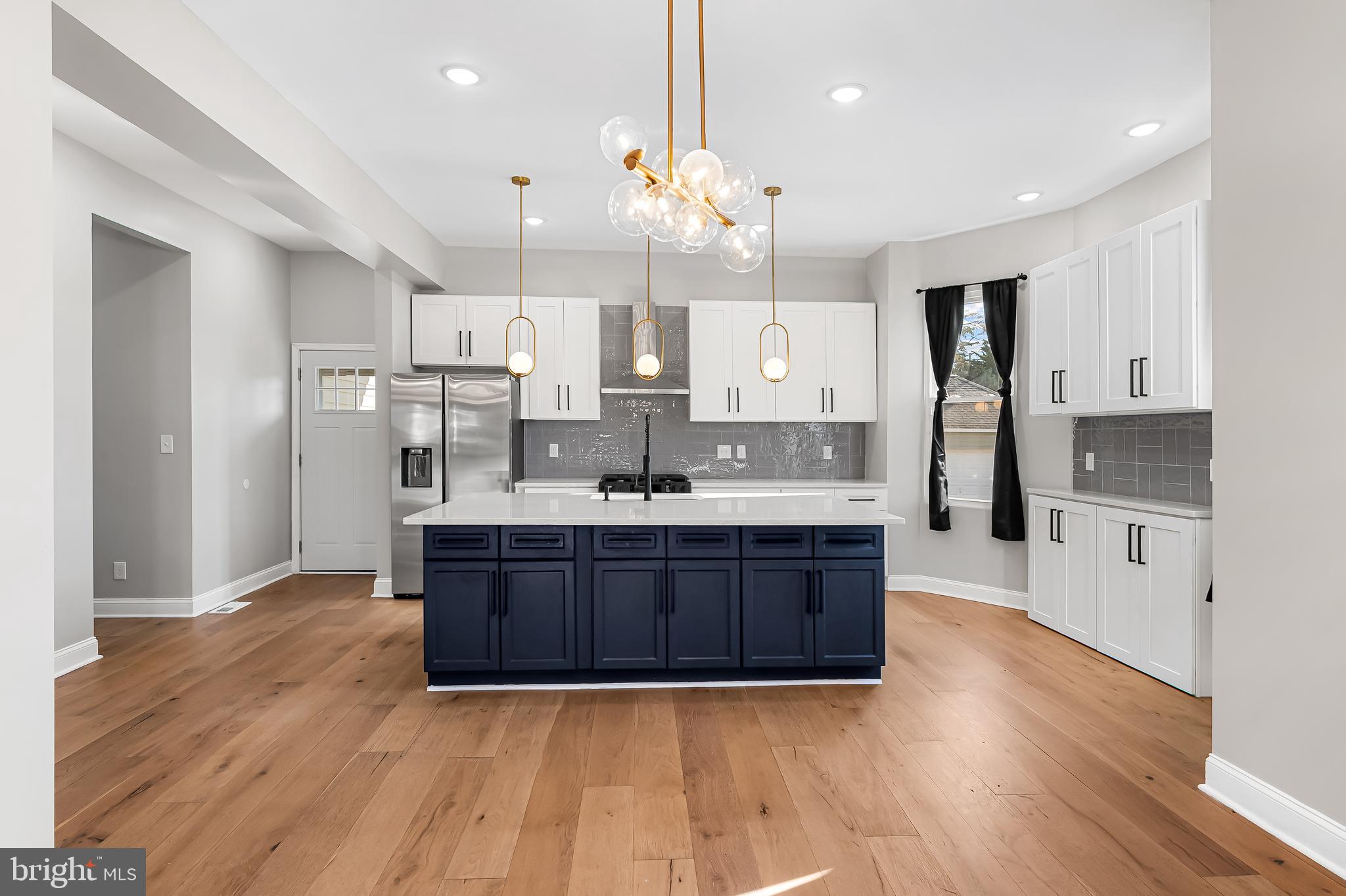 MOUNT WASHINGTON - Residential