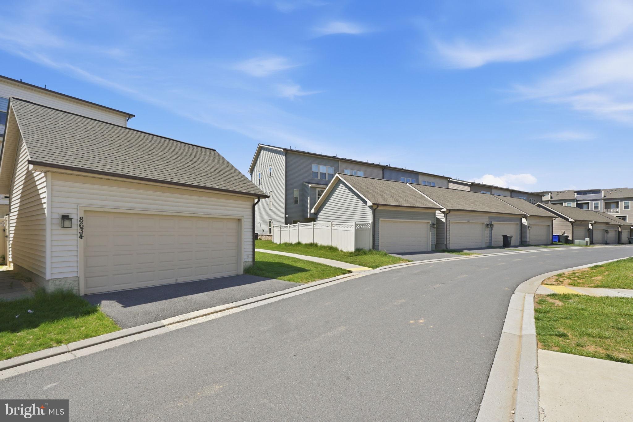 VILLAGES OF URBANA - Residential