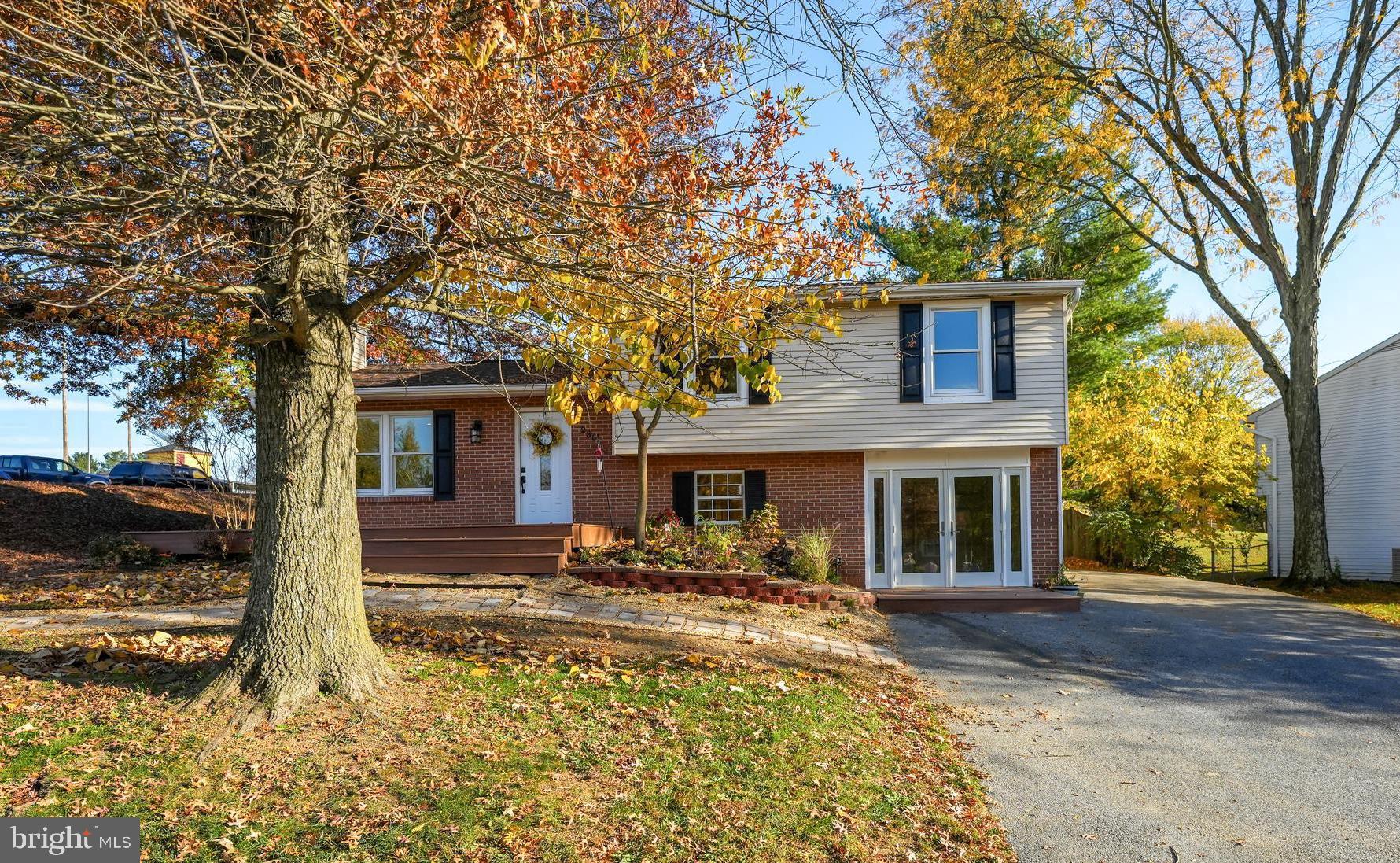 WOODSIDE STATION - Residential