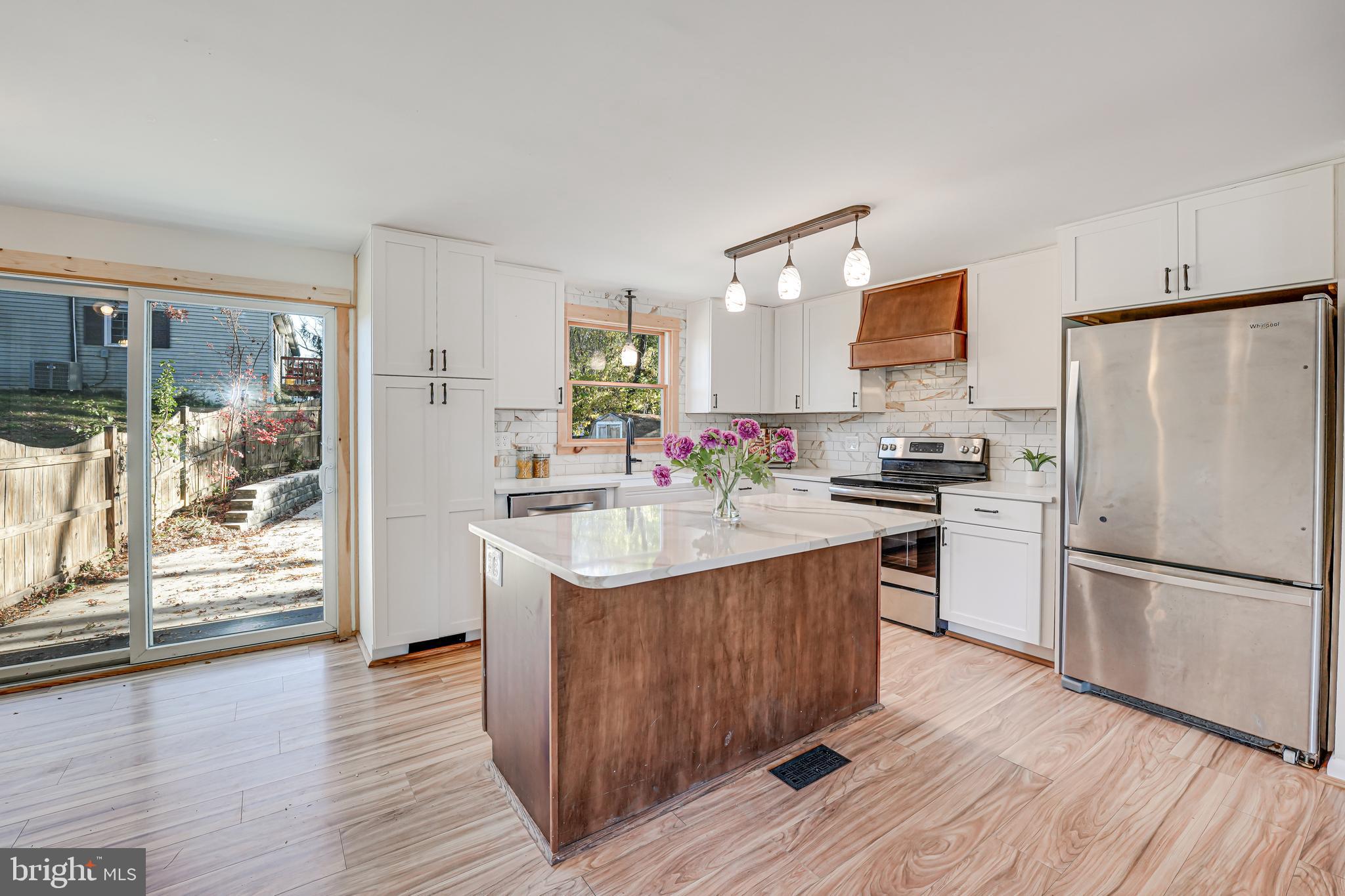 WOODSIDE STATION - Residential