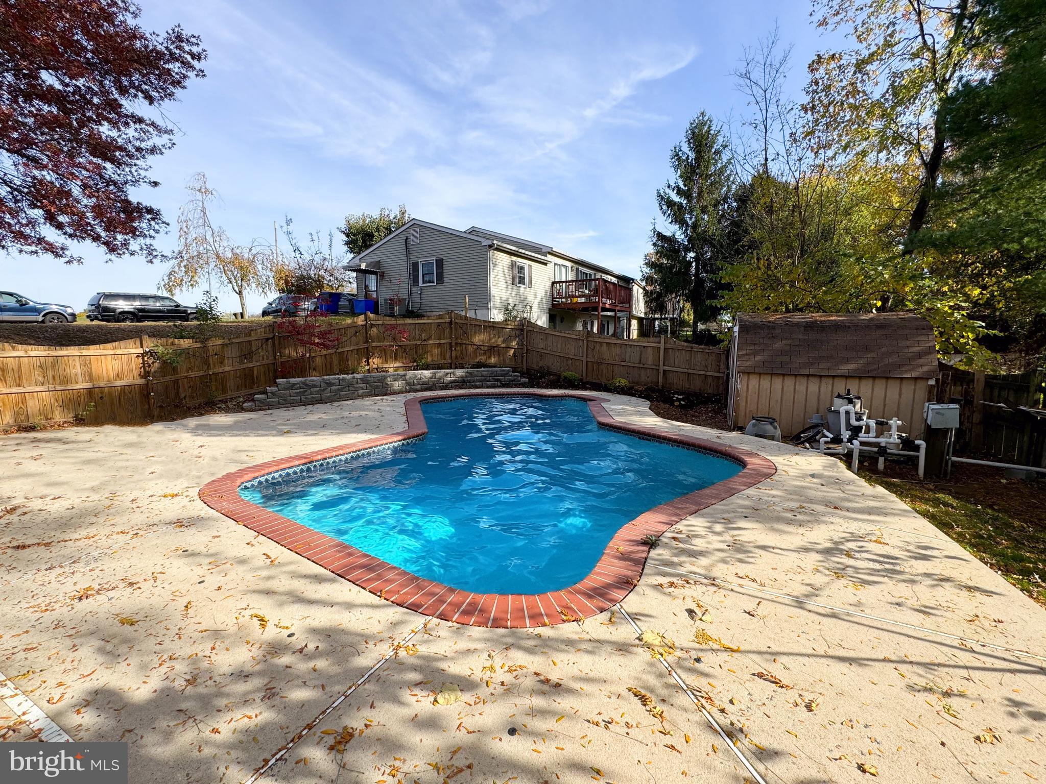 WOODSIDE STATION - Residential