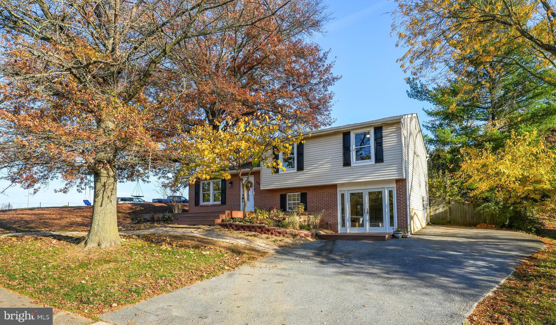 WOODSIDE STATION - Residential