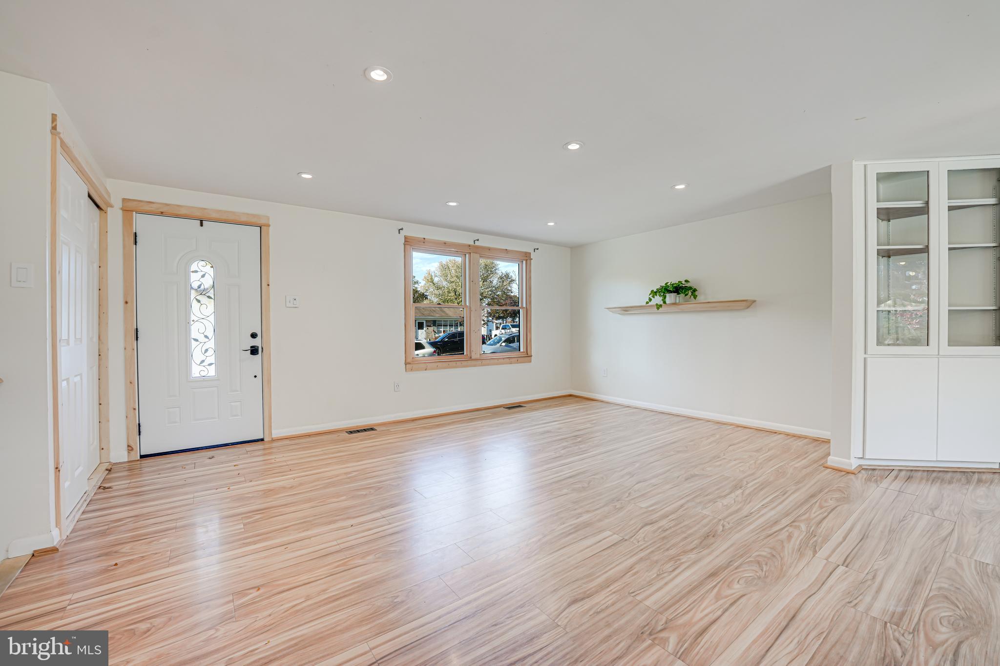 WOODSIDE STATION - Residential