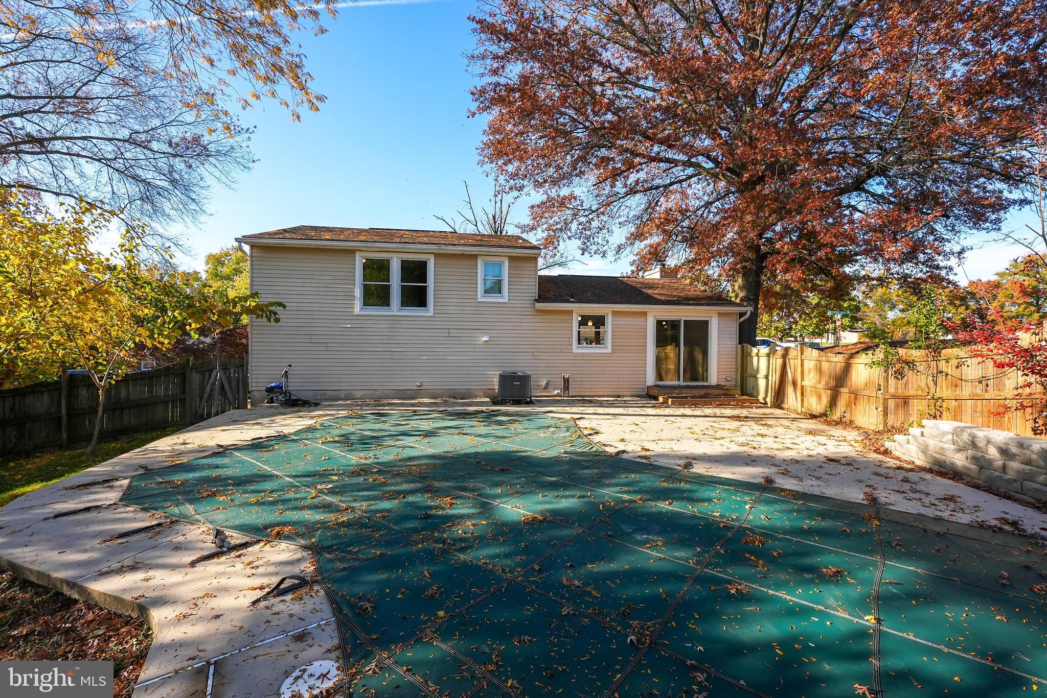 WOODSIDE STATION - Residential