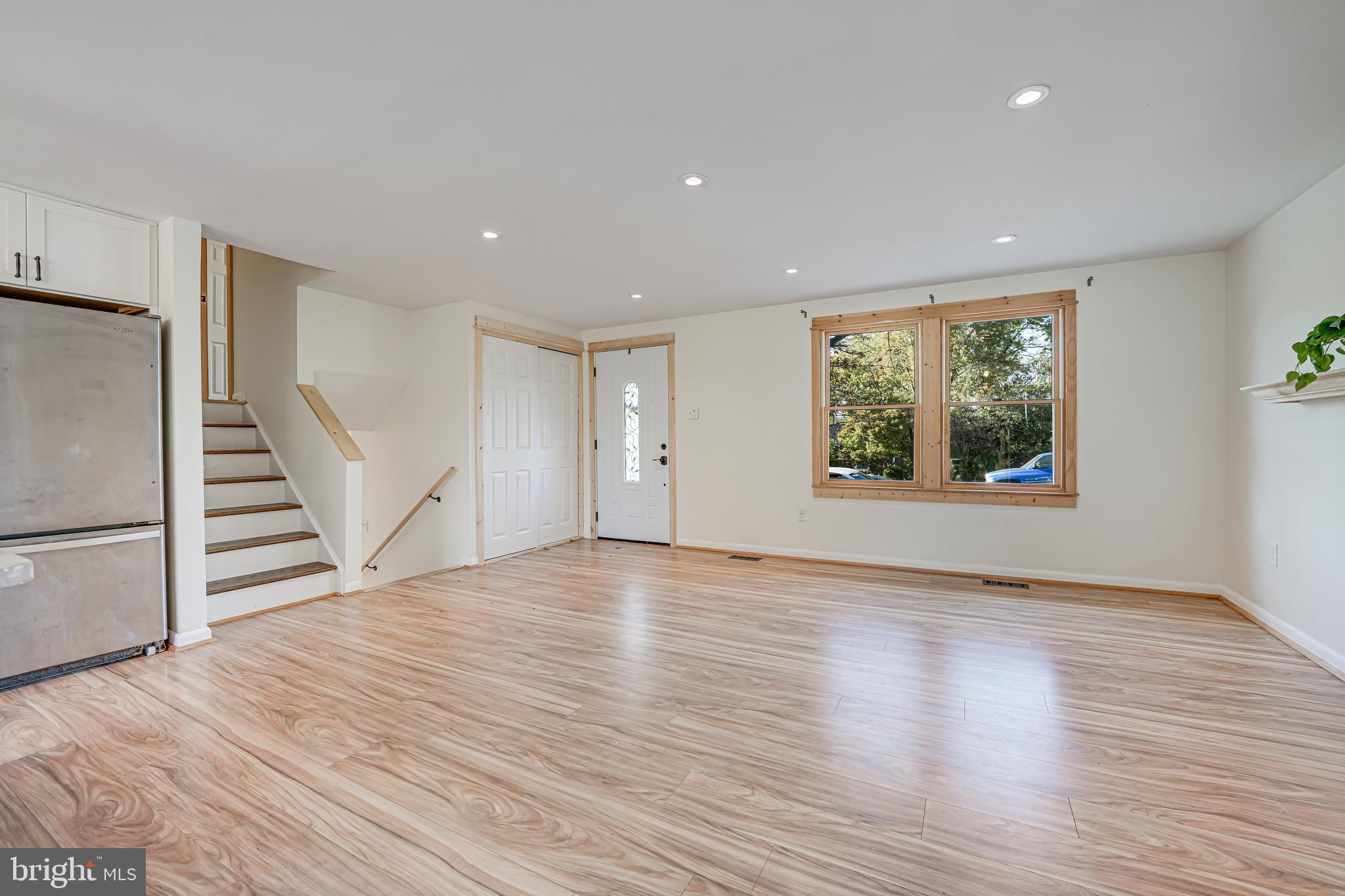 WOODSIDE STATION - Residential