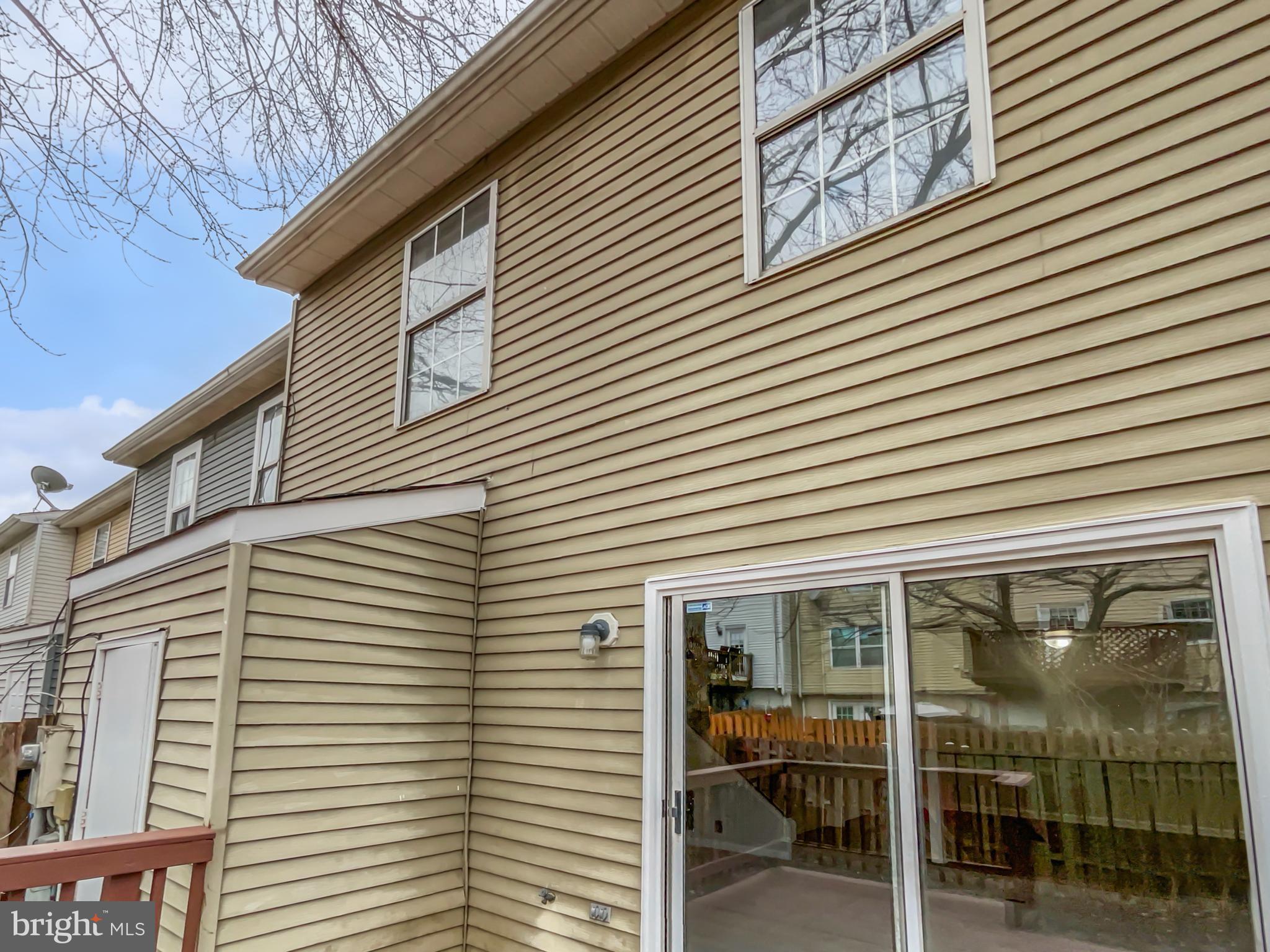 DALE CITY - Residential