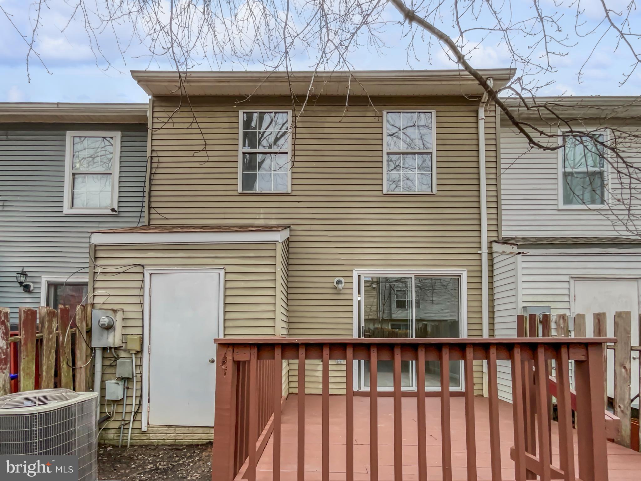 DALE CITY - Residential