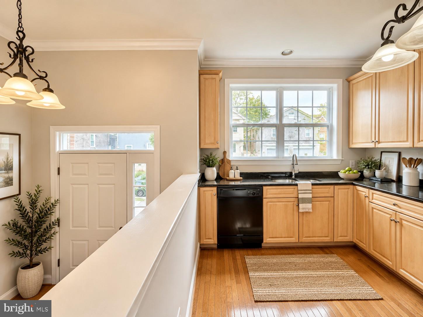39 W 5TH STREET