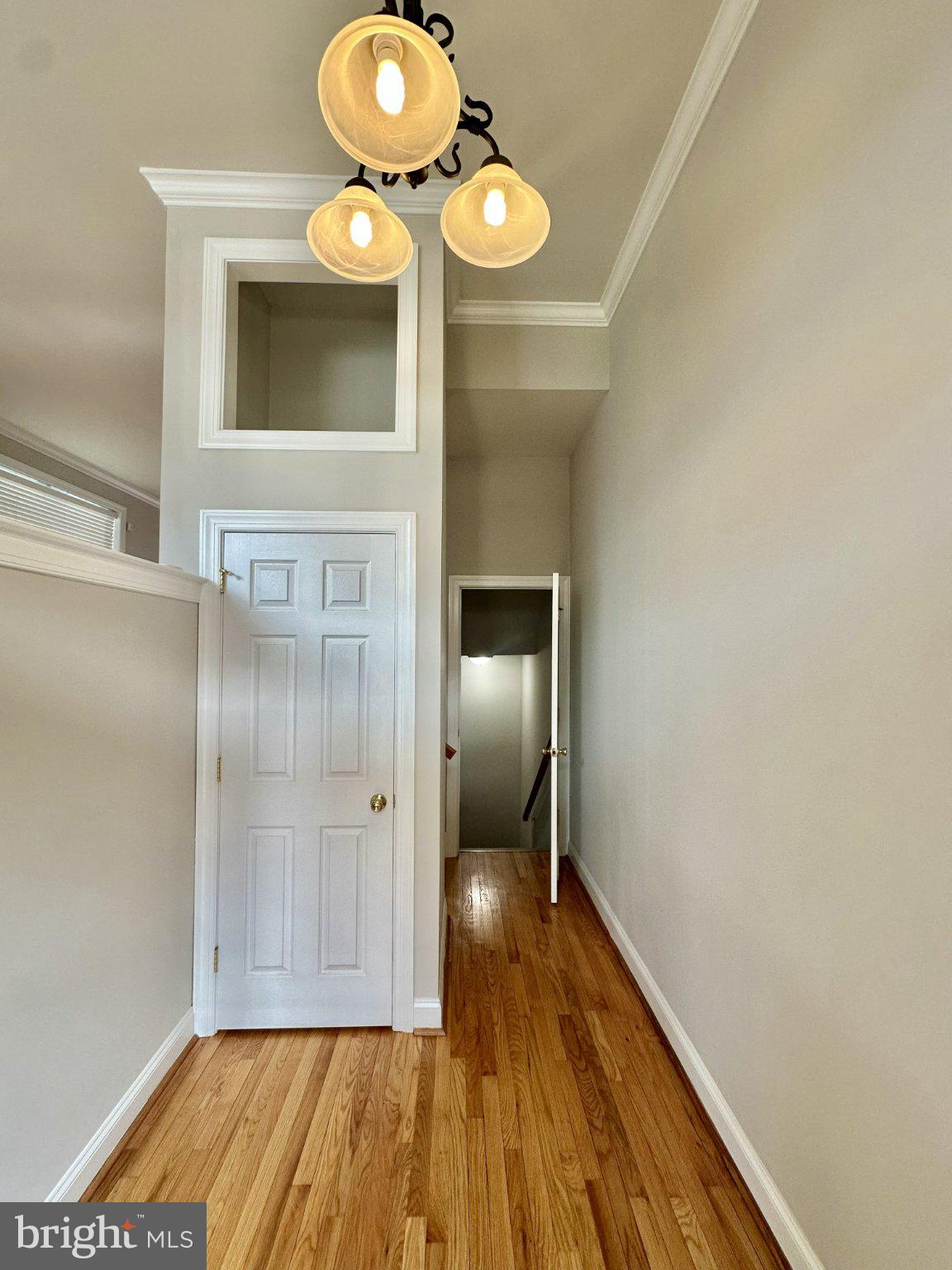 39 W 5TH STREET