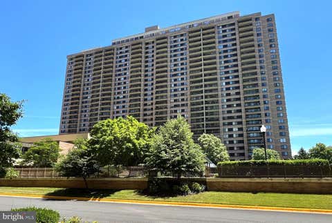 Photo of 5501 Seminary Road #106S, FALLS CHURCH, VA 22041 (MLS # VAFX2337474)