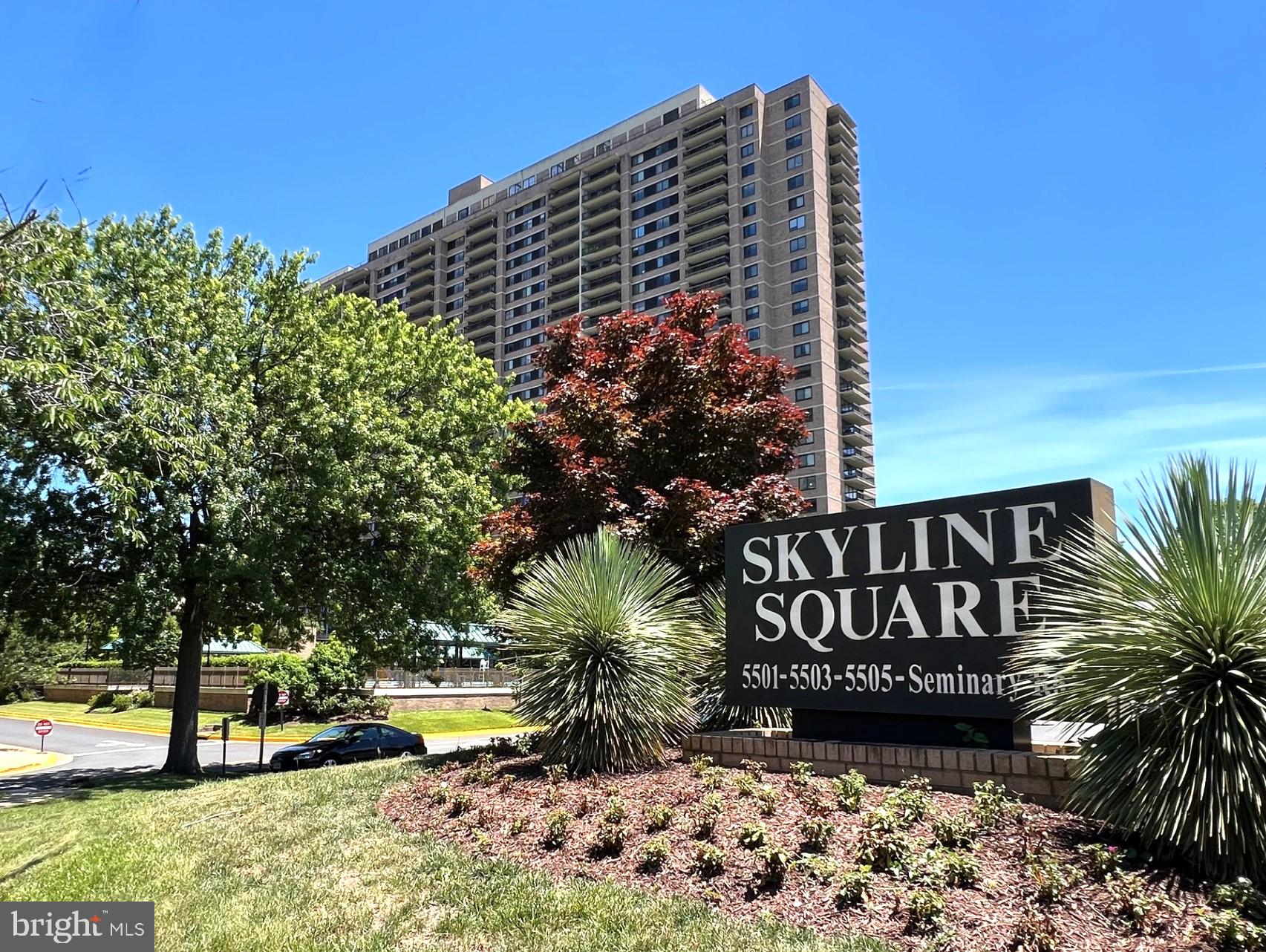 5501 SEMINARY ROAD 106S