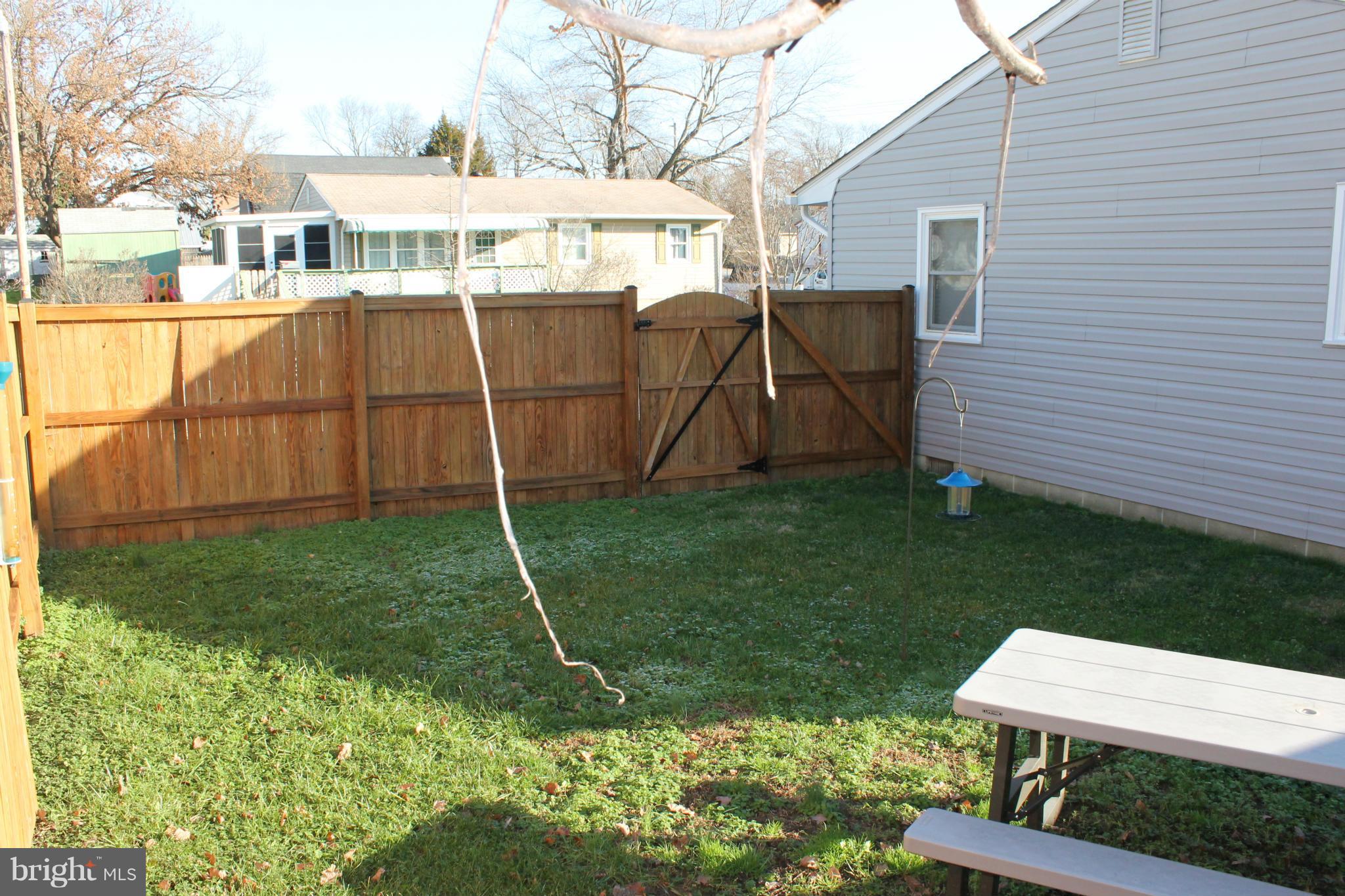 HILLSIDE - Residential