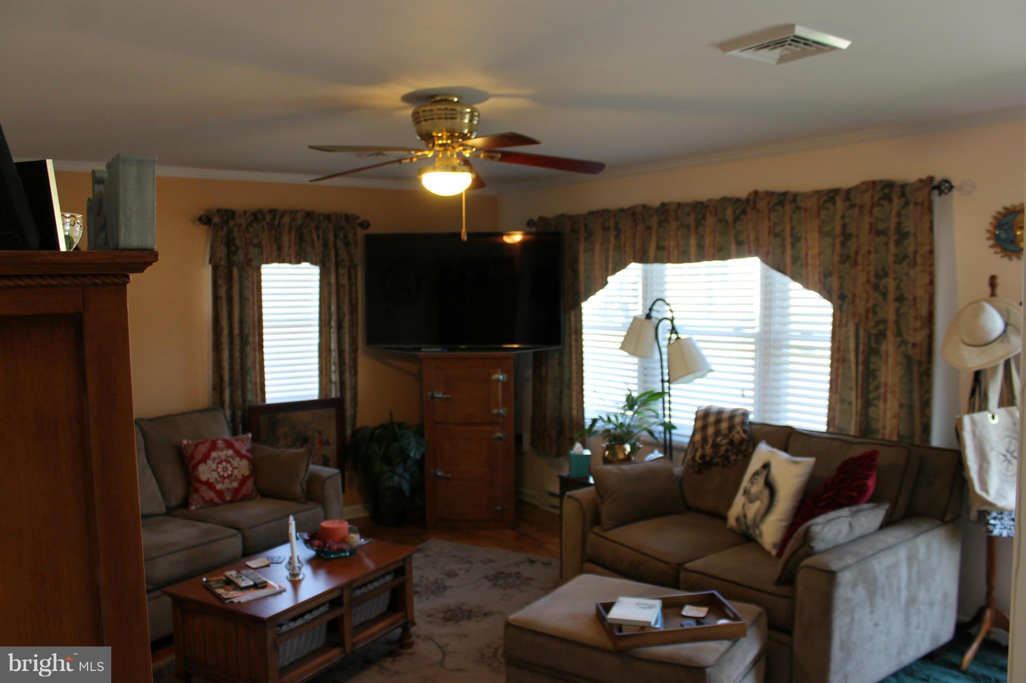 HILLSIDE - Residential